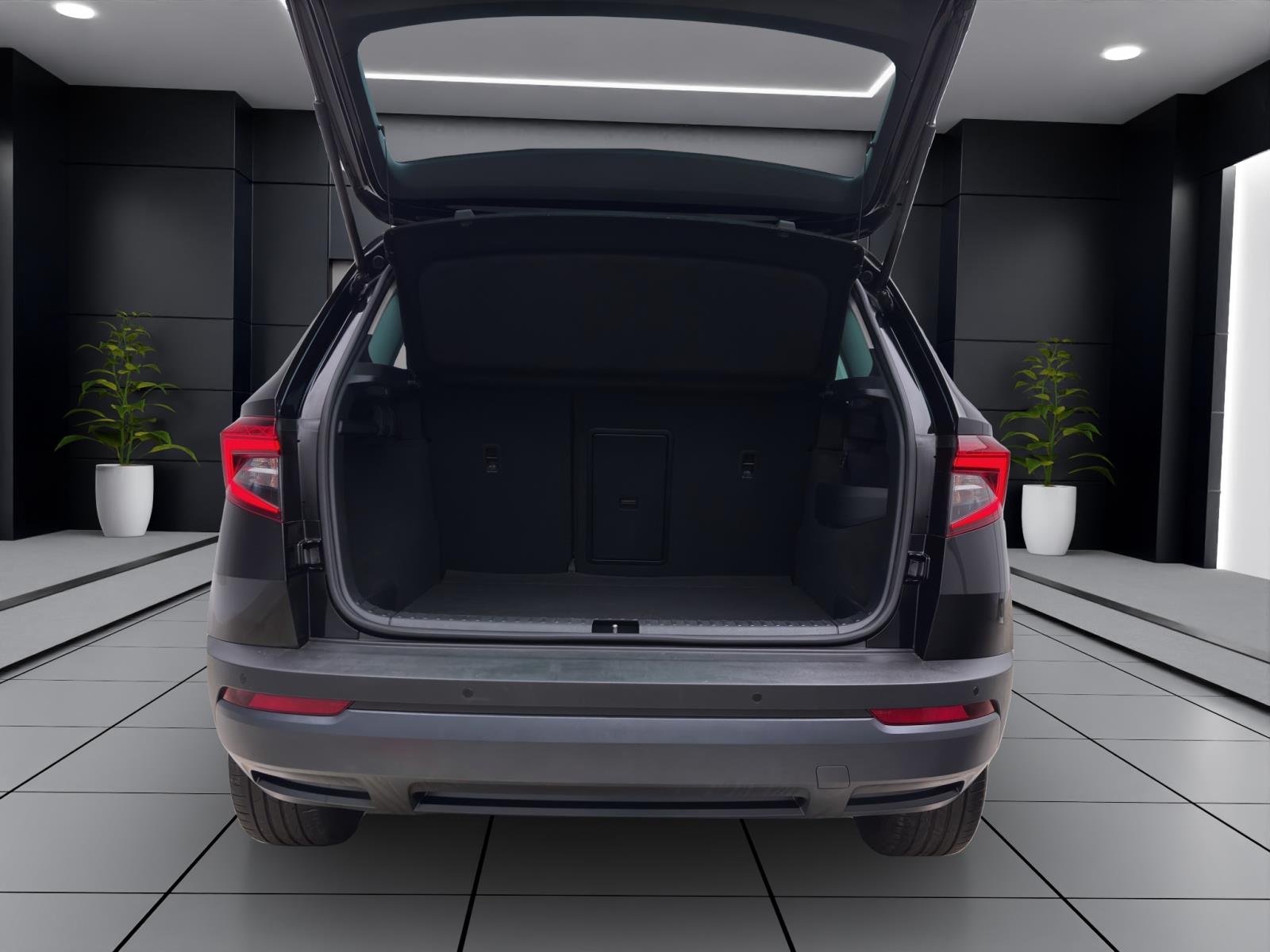 Skoda Karoq 1.6 TDI DSG Drive 125 Standhzg ACC PDC Kamera LED Navi