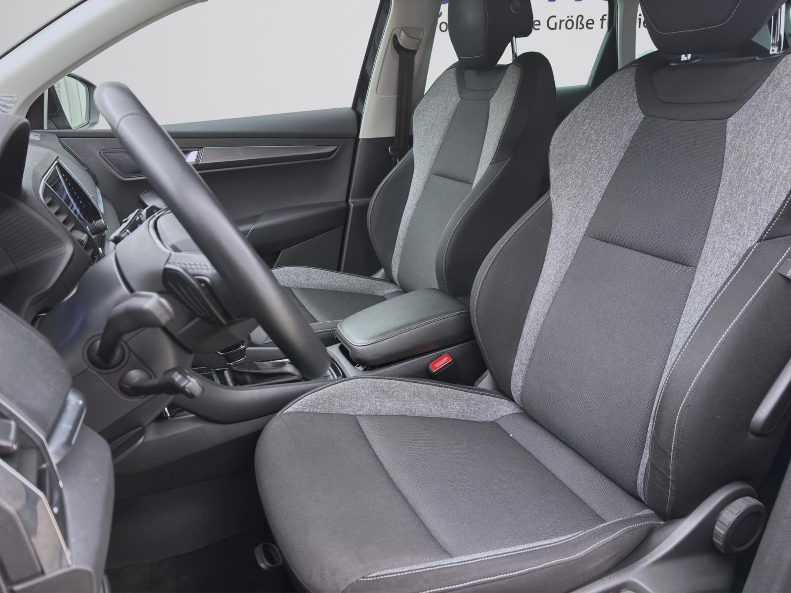 Skoda Karoq 1.6 TDI DSG Drive 125 Standhzg ACC PDC Kamera LED Navi