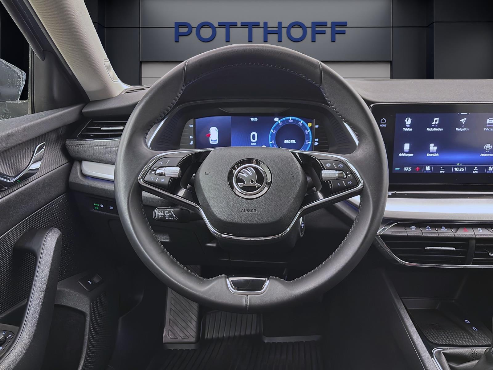 Skoda Octavia Combi 1.5 TSI Style ACC Matrix Navi Sitzhzg HUD