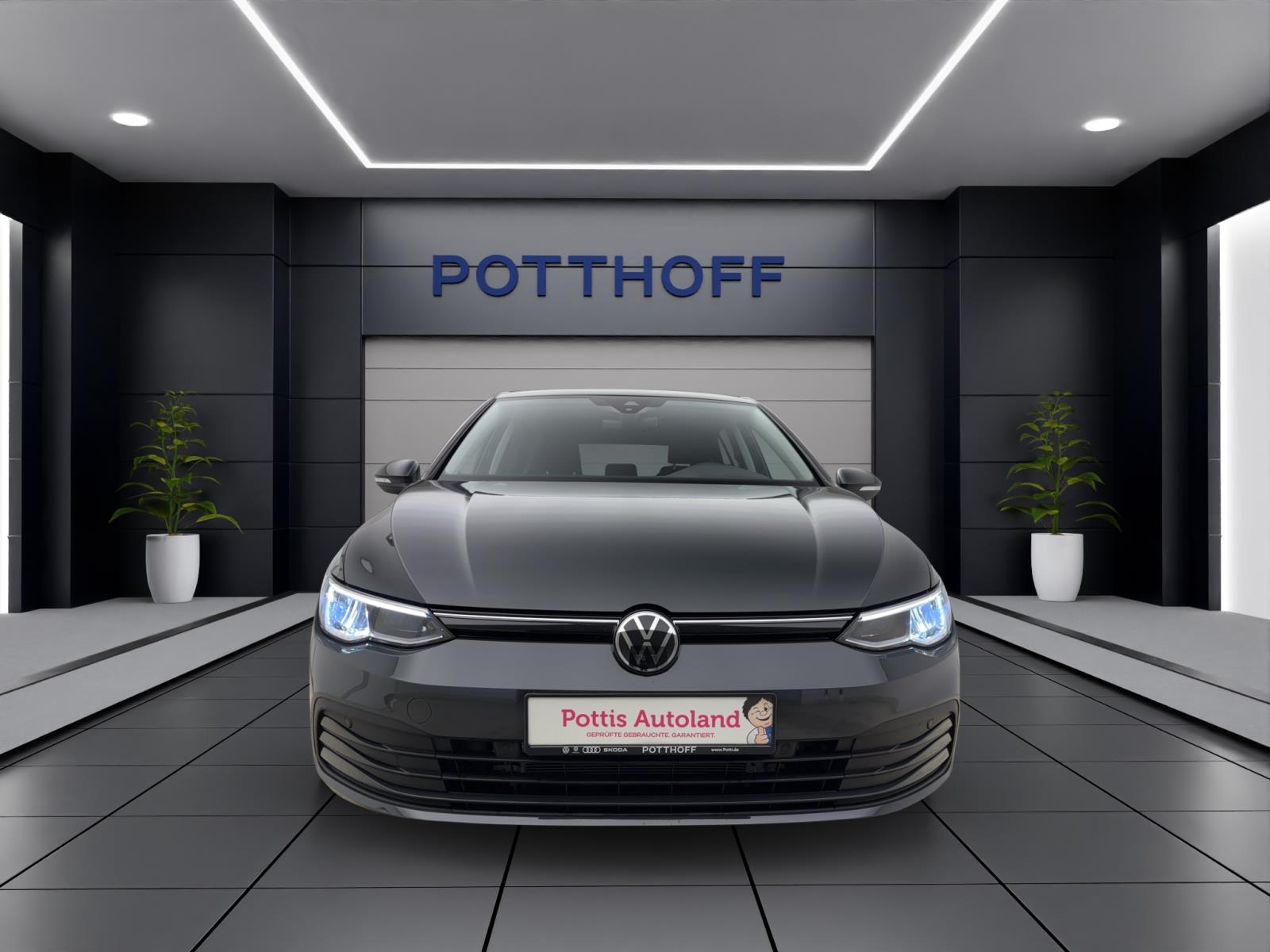 Volkswagen Golf 8 1.0 TSI Life ACC PDC LED Sitzhzg AppConnect