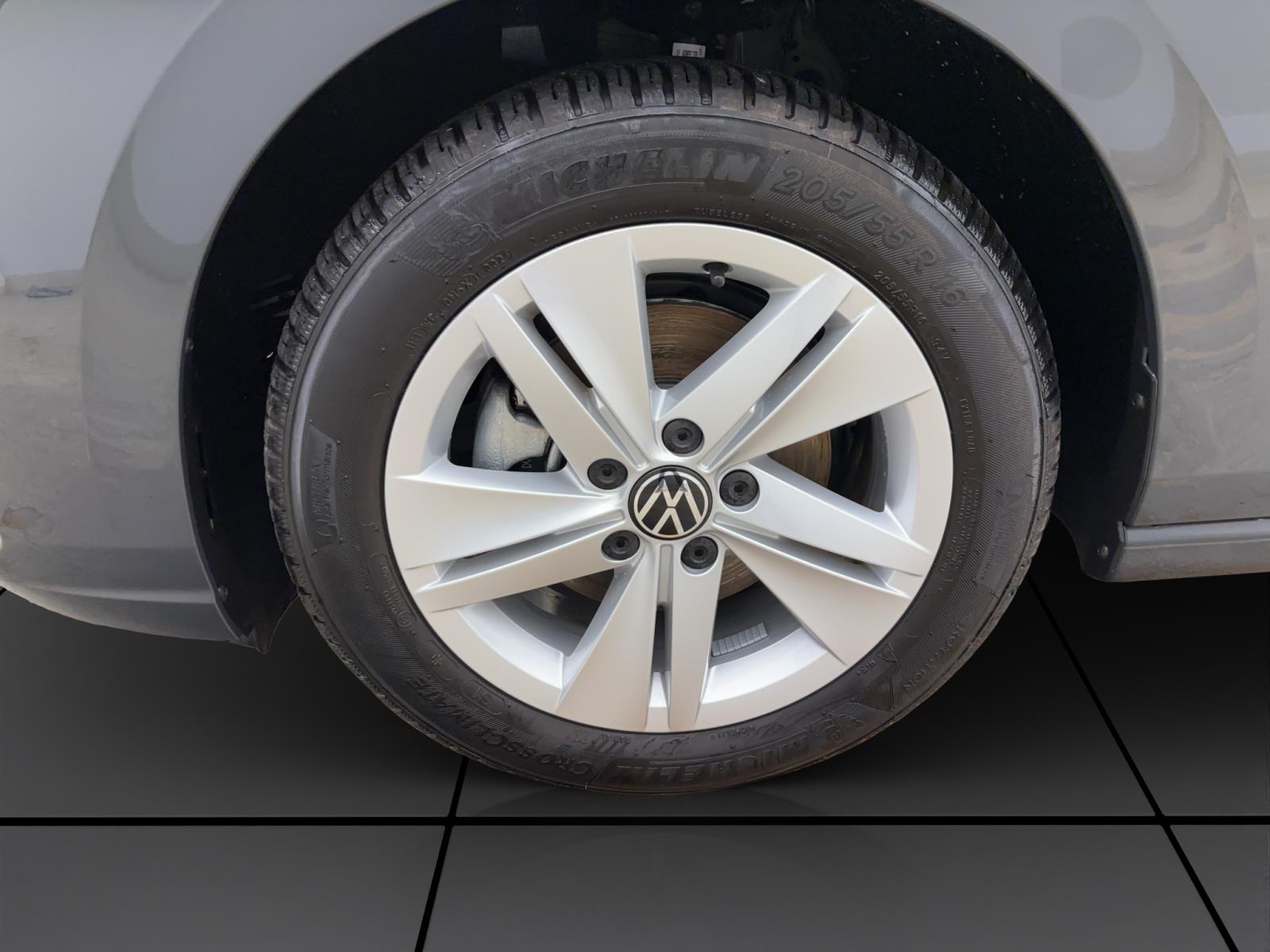 Volkswagen Golf 8 1.0 TSI Life ACC PDC LED Sitzhzg AppConnect