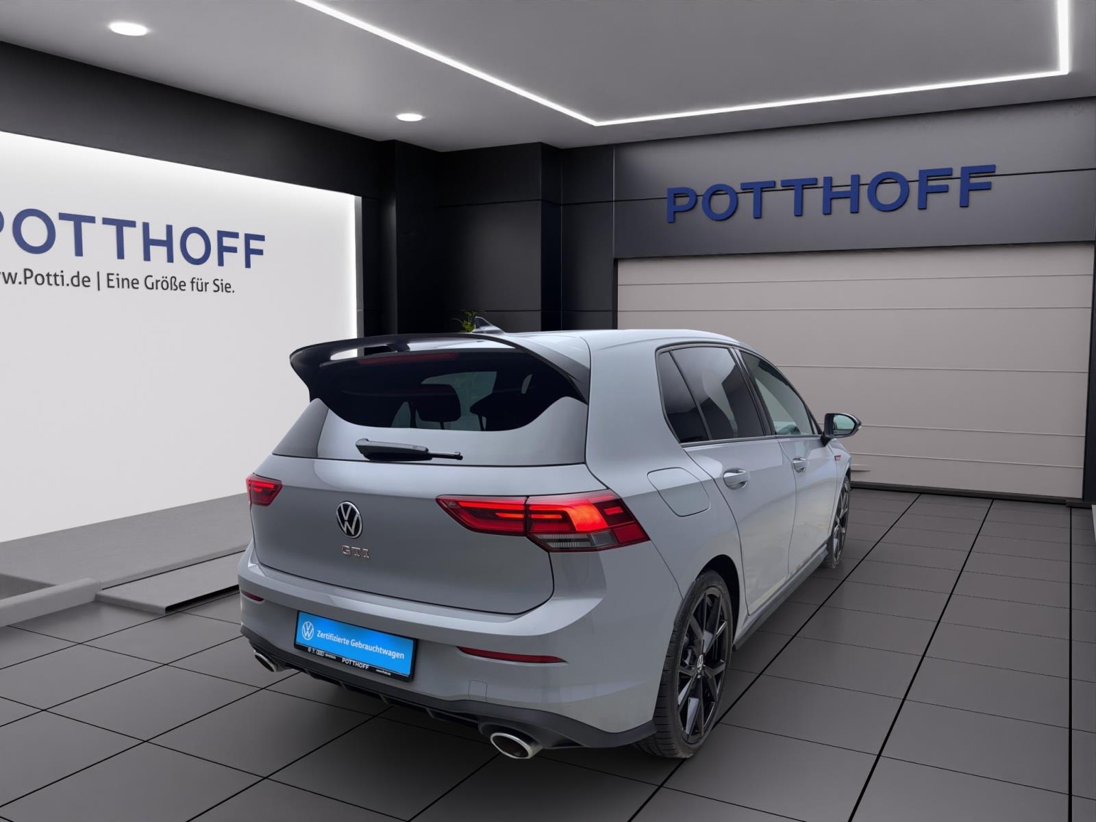 Volkswagen Golf 8 2.0 TSI DSG GTI Clubsport Black Style ACC LED+ Navi Sitzhzg