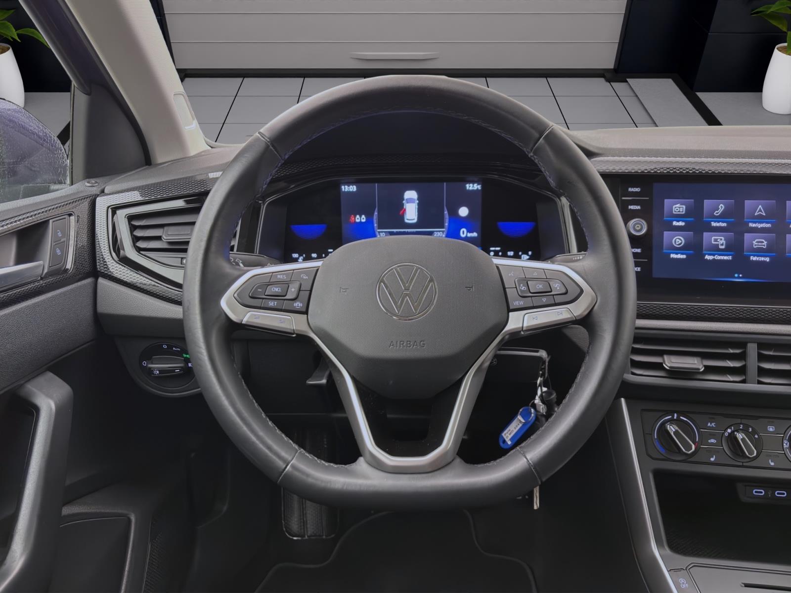 Volkswagen Polo 1.0 MPI Life PDC LED Navi Sitzhzg AppConnect
