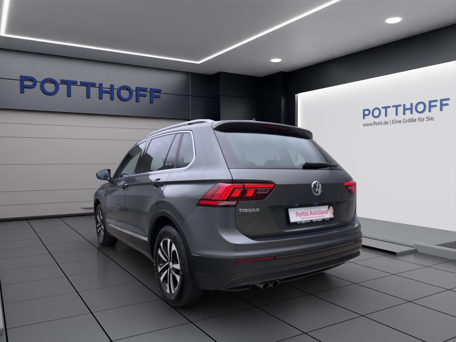 Volkswagen Tiguan 1.5 TSI IQ.DRIVE ACC PDC LED SITZHZG