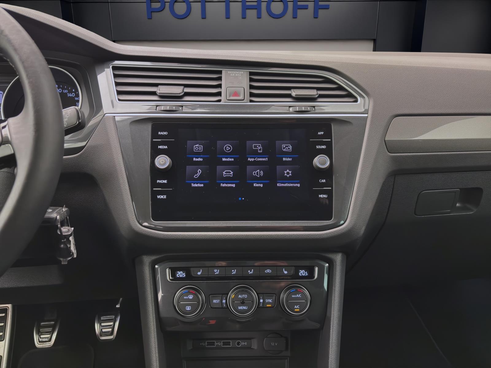 Volkswagen Tiguan 1.5 TSI IQ.DRIVE ACC PDC LED SITZHZG