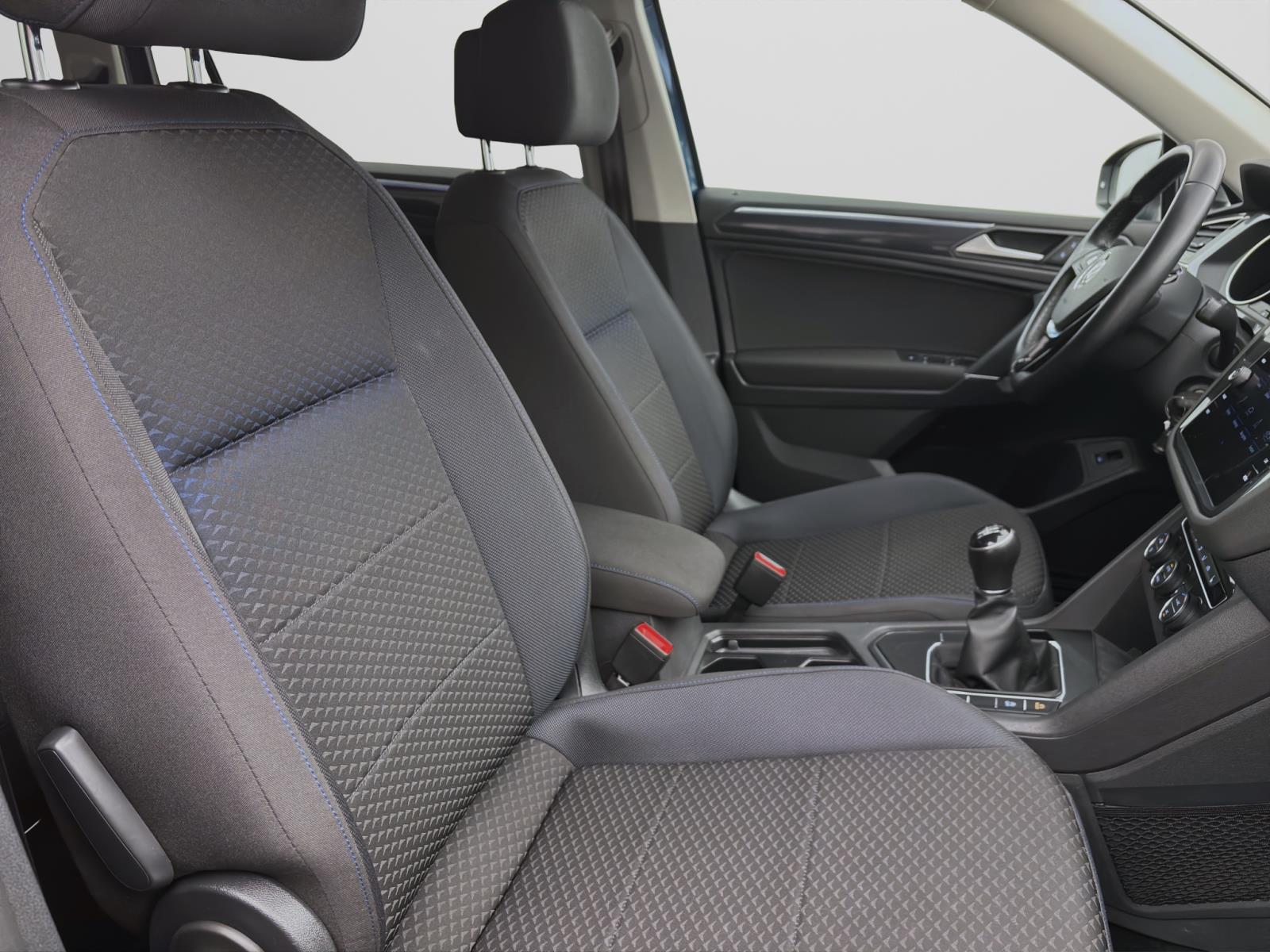 Volkswagen Tiguan Allspace 1.5 TSI United AHK ACC PDC LED Navi Sitzhzg