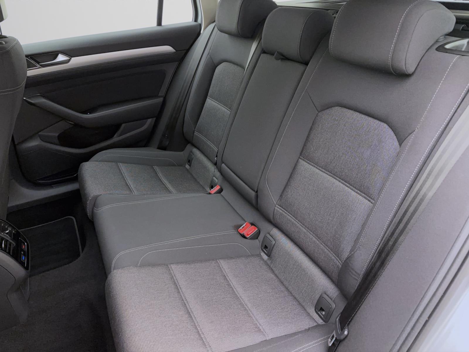 Volkswagen Passat Variant 2.0 TDI COMFORTLINE NAVI ACC KAMERA LED