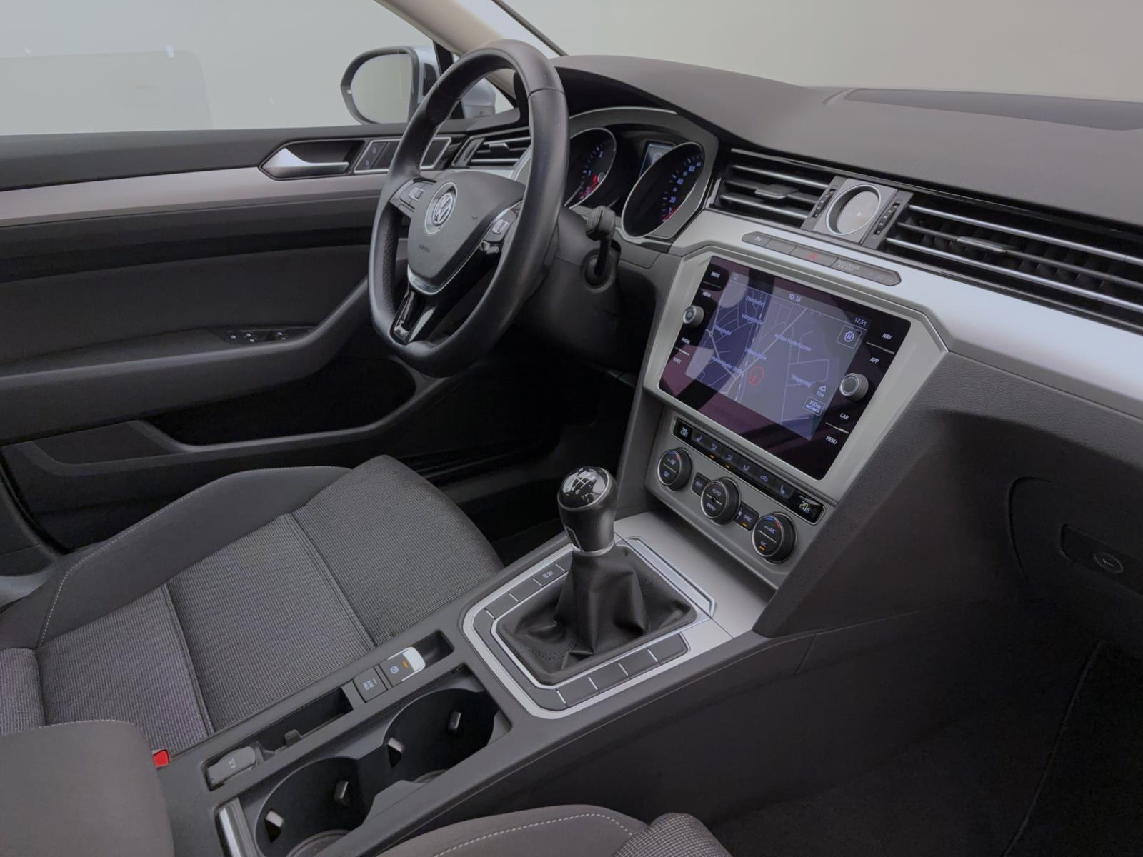 Volkswagen Passat Variant 2.0 TDI COMFORTLINE NAVI ACC KAMERA LED