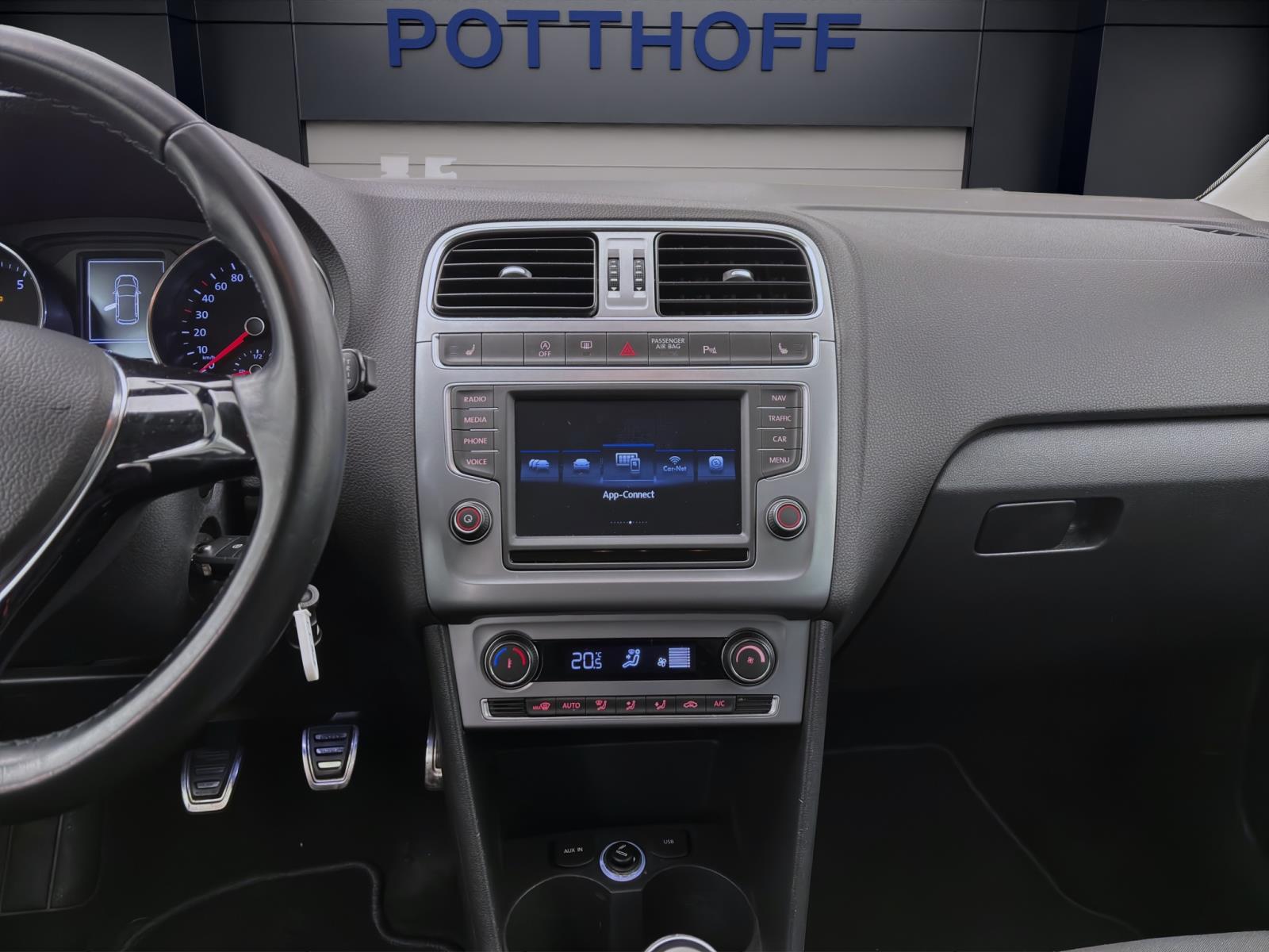 Volkswagen Polo 1.2 TSI Allstar PDC Navi Sitzhzg Climatronic