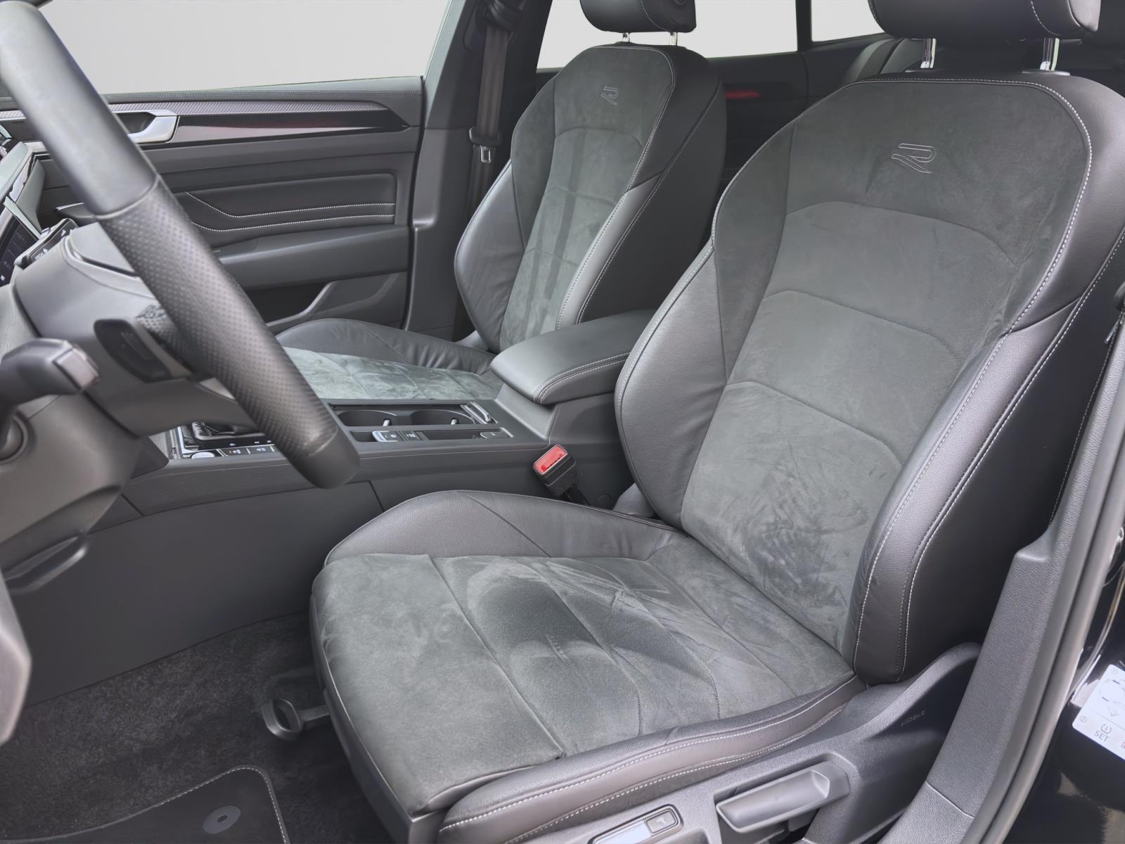 Volkswagen Arteon 2.0 TSI 4M DSG R-LINE STANDHZG AHK ACC DCC