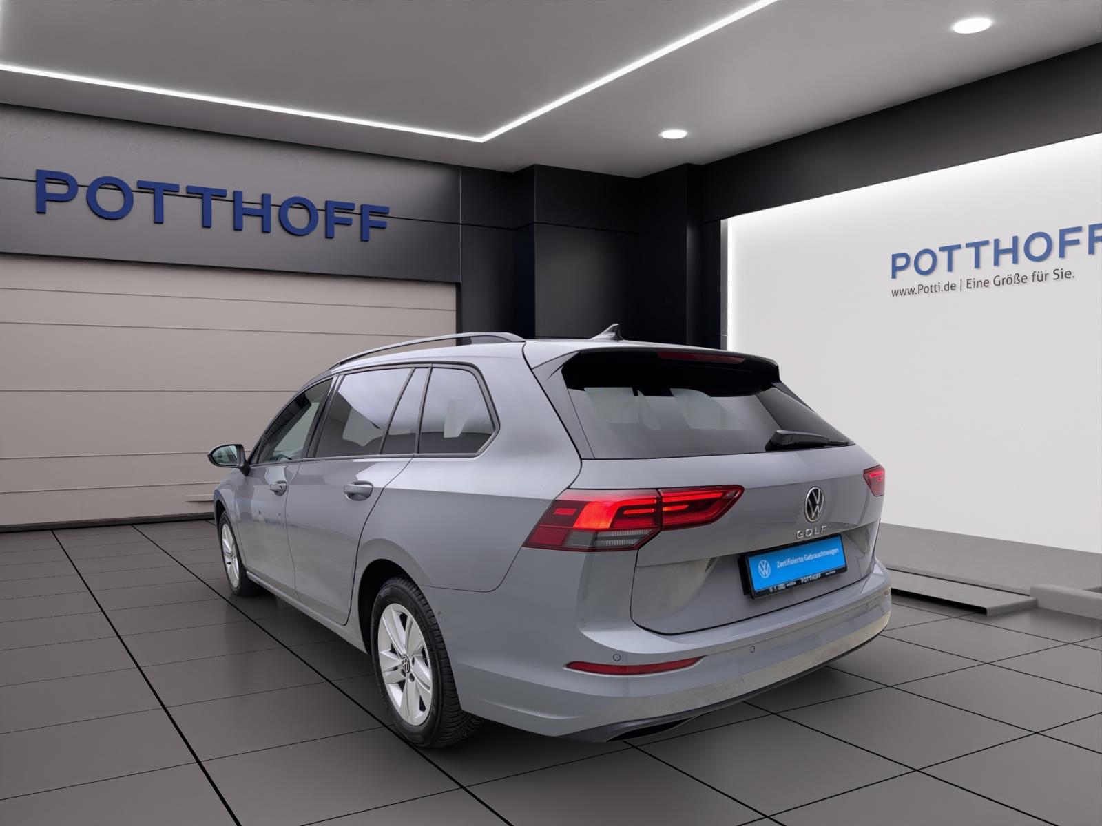 Volkswagen Golf Variant 1.5 TSI LIFE NAVI ACC PDC LED+