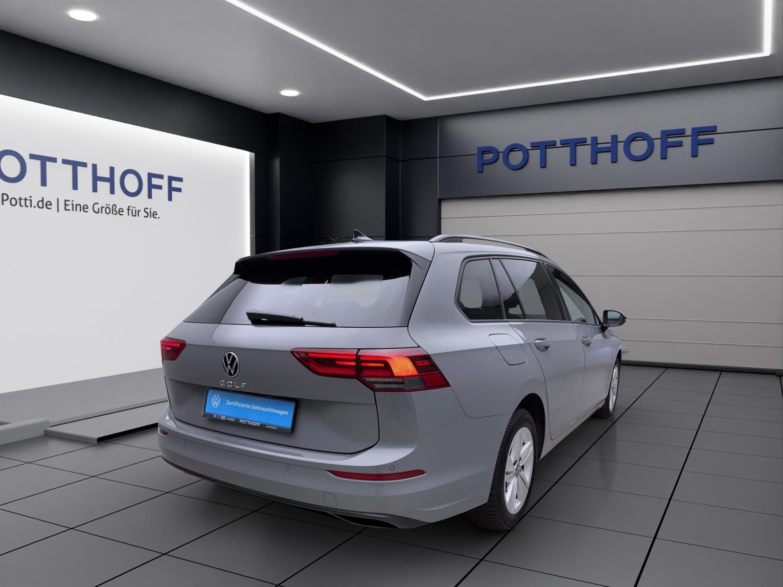 Volkswagen Golf Variant 1.5 TSI LIFE NAVI ACC PDC LED+