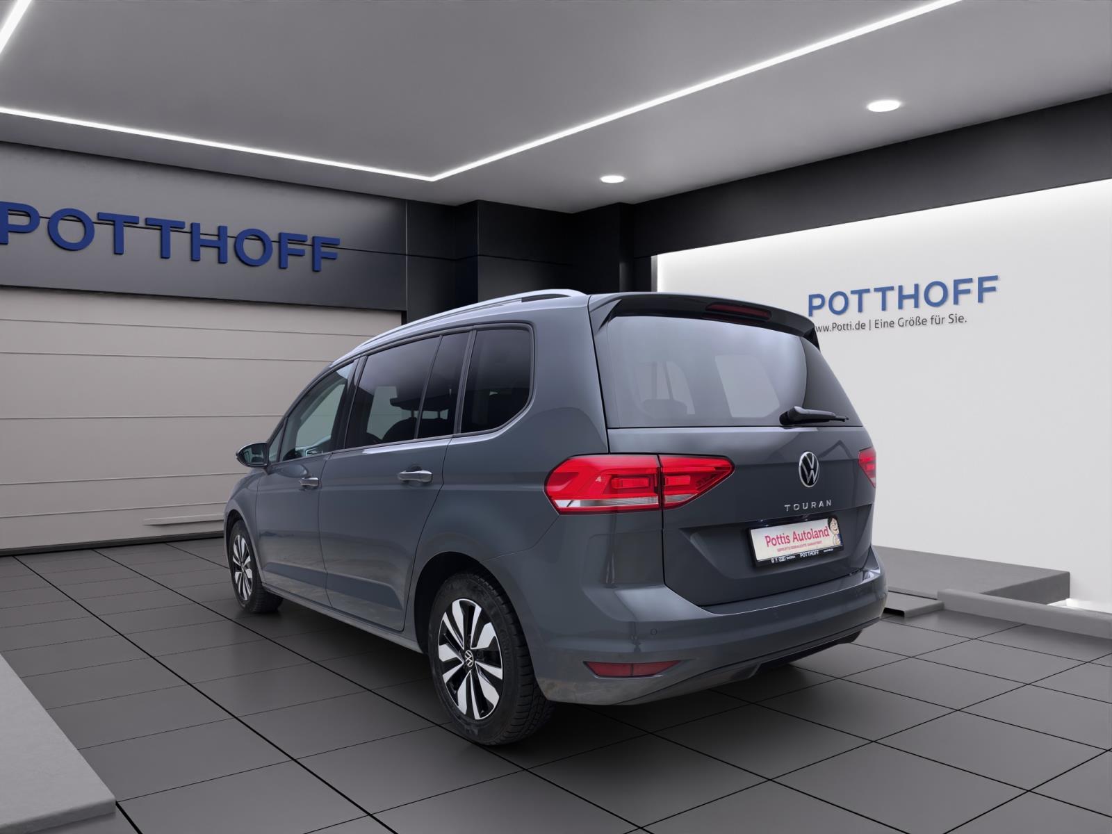 Volkswagen Touran 1.5 TSI DSG MOVE STANDHZG NAVI ACC PDC