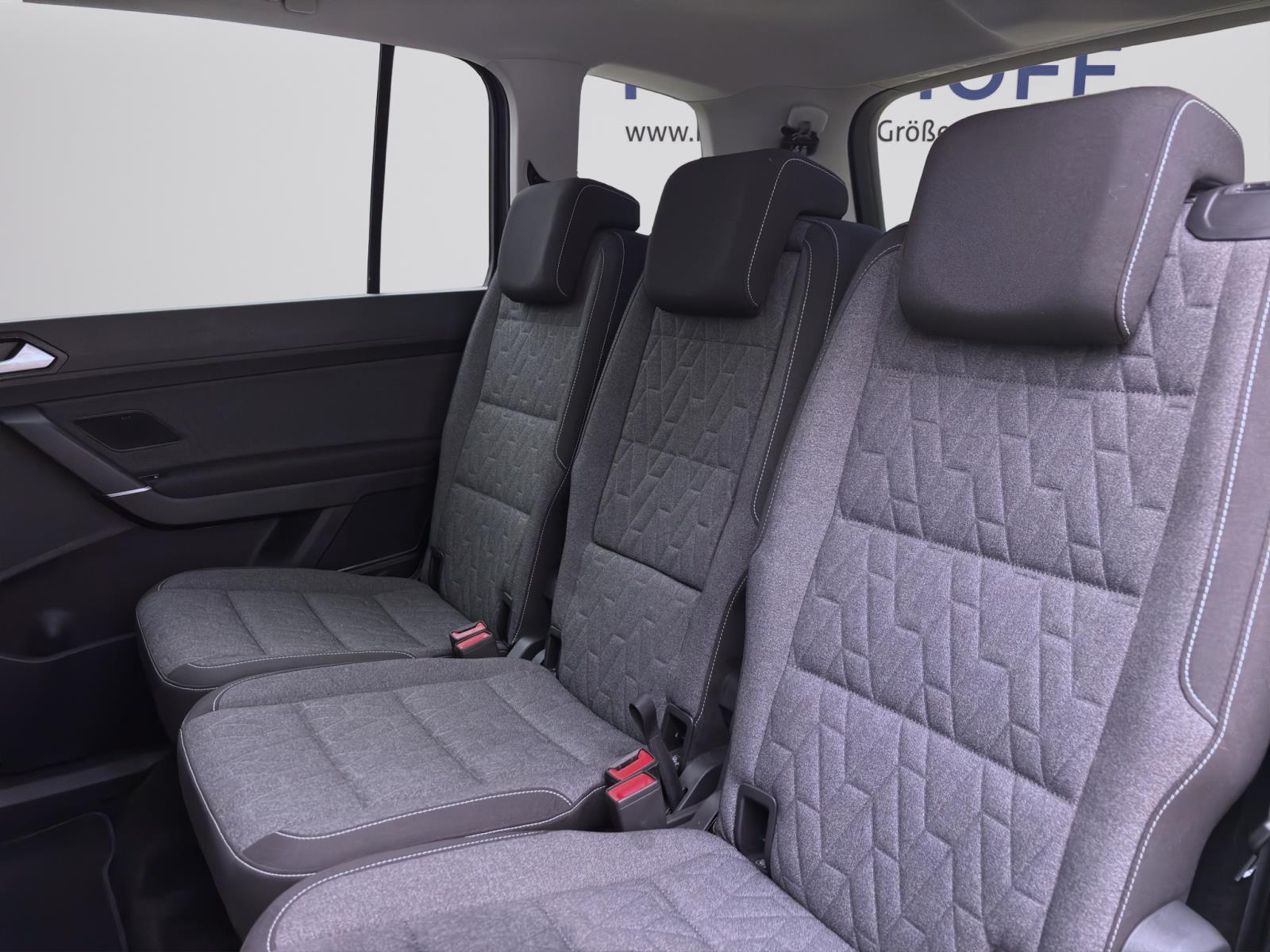 Volkswagen Touran 1.5 TSI DSG MOVE STANDHZG NAVI ACC PDC