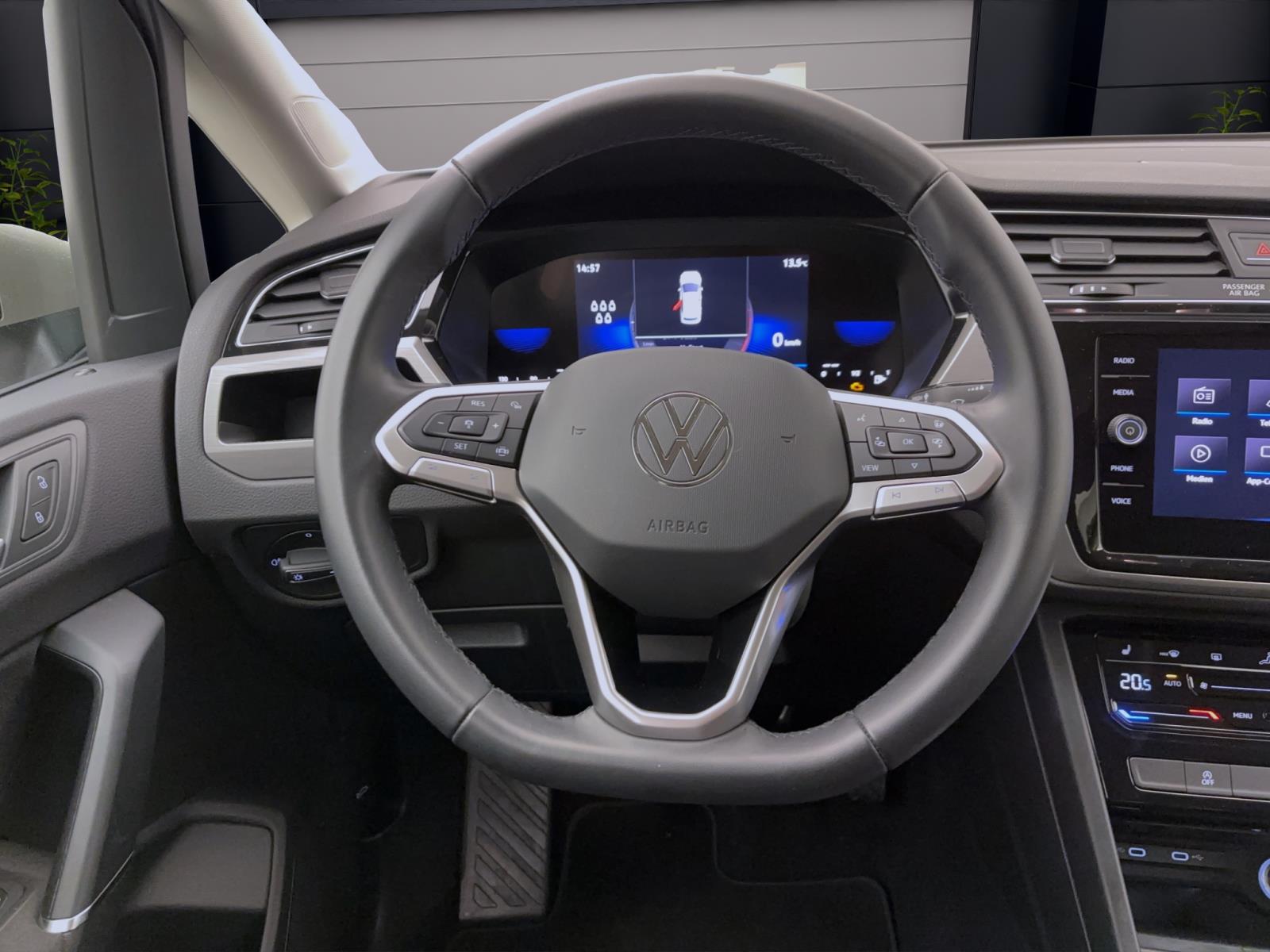 Volkswagen Touran 2.0 TDI COMFORTLINE ACC DCC PDC SITZHZG