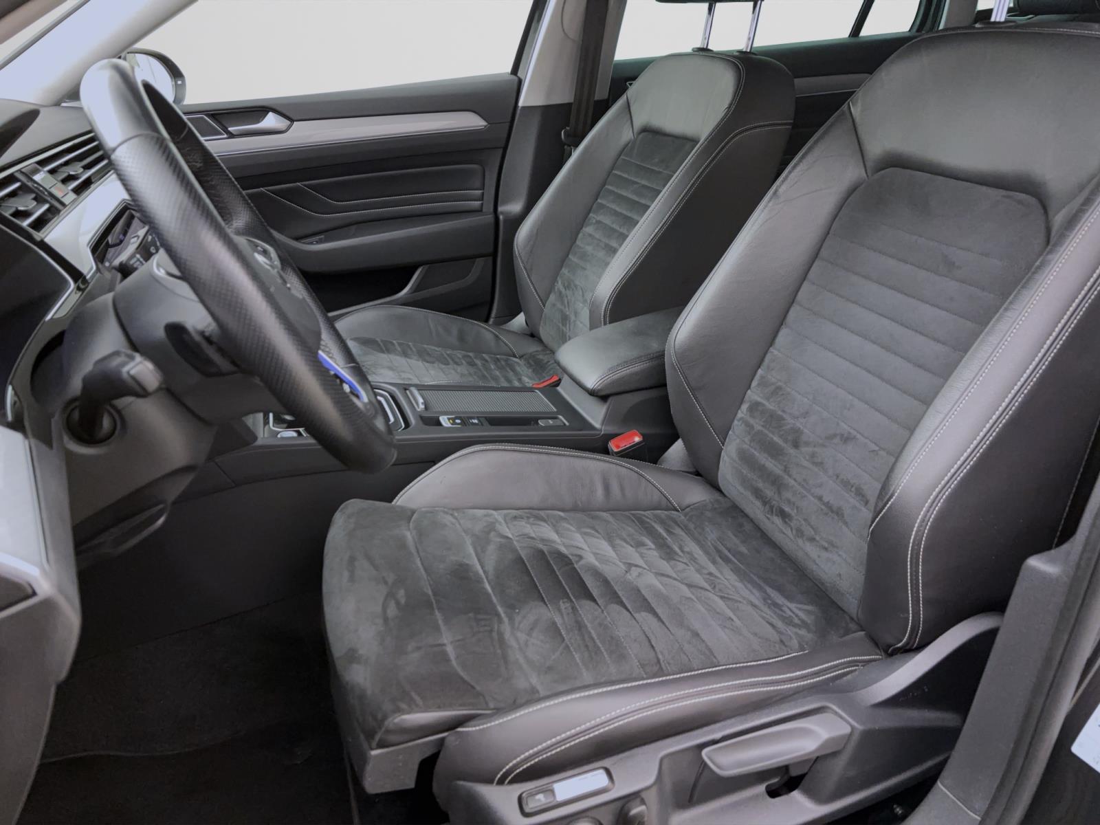 Volkswagen Passat Variant 1.4 TSI eHybrid DSG GTE ACC PDC Kamera IQ.Light Navi Sitzhzg