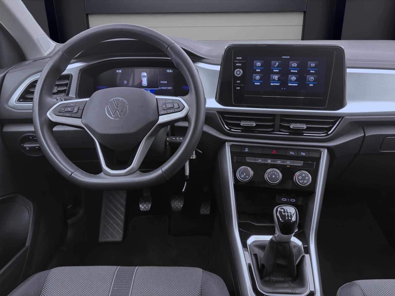 Bild 11: Volkswagen T-Roc 1.0 TSI LIFE KAMERA PDC KLIMA D.COCKPIT