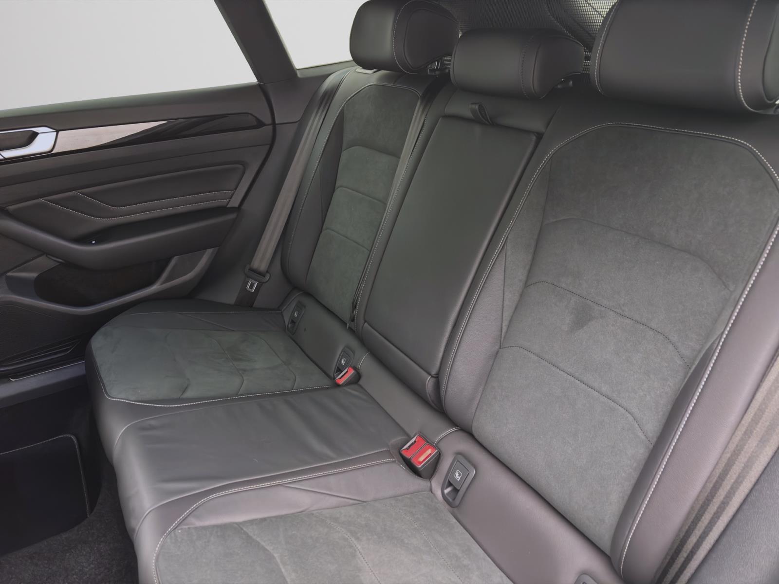 Volkswagen Arteon Shooting Brake 2.0 TDI DSG R-Line AHK ACC PDC Kamera IQ.Light IQ.Drive Navi Sitzhzg