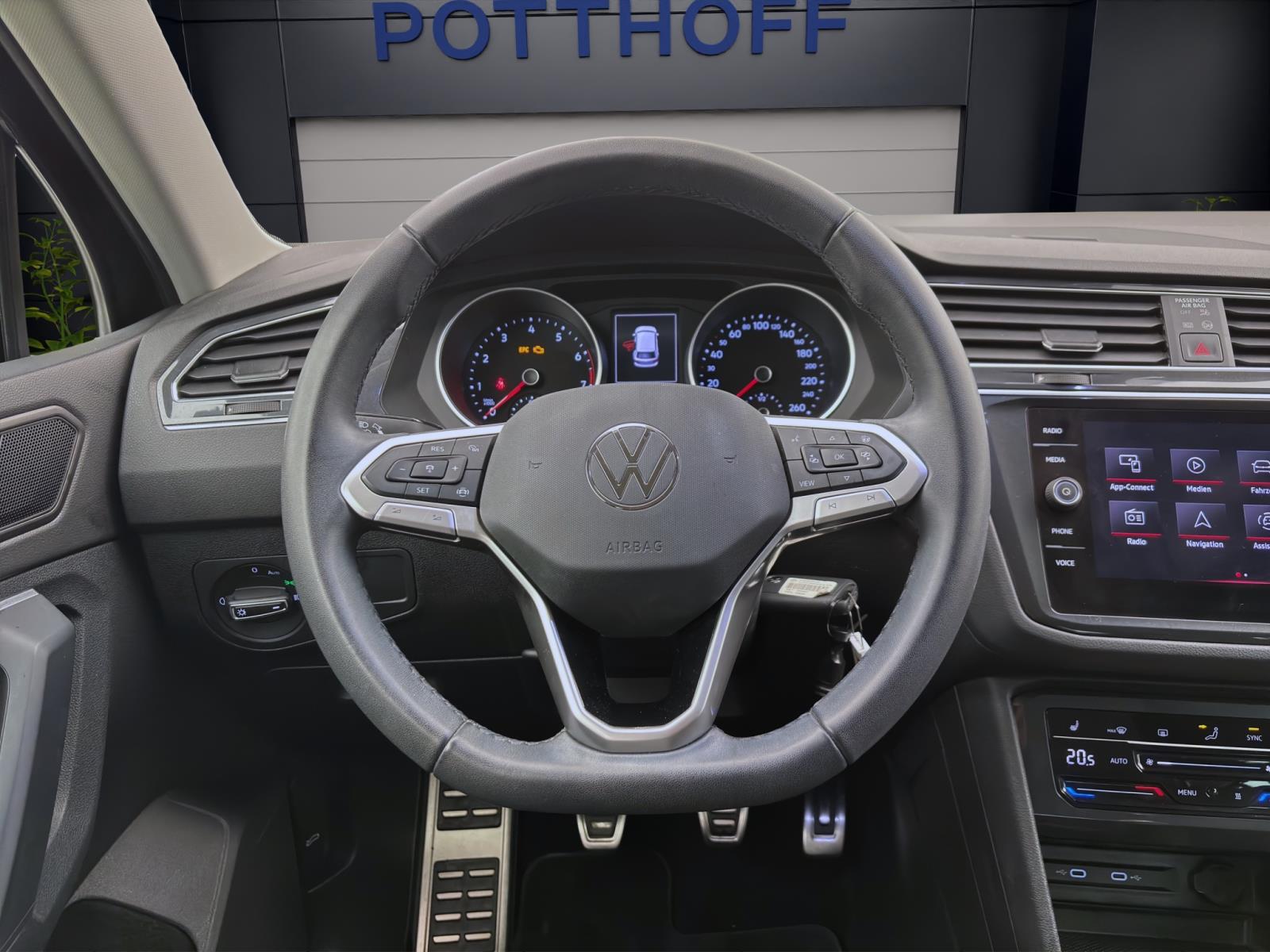 Volkswagen Tiguan 1.5 TSI MOVE STANDHZG NAVI ACC LED