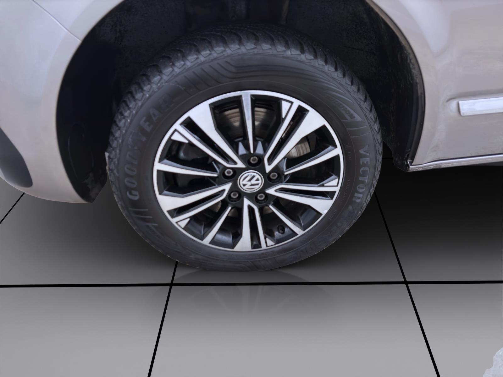 Volkswagen T6.1 Multivan Generation Six 4M 2,0 DSG TDI LED/Navi/AHK