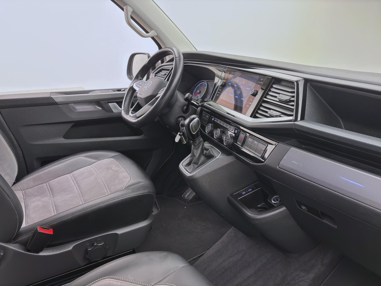 Volkswagen T6.1 Multivan Generation Six 4M 2,0 DSG TDI LED/Navi/AHK