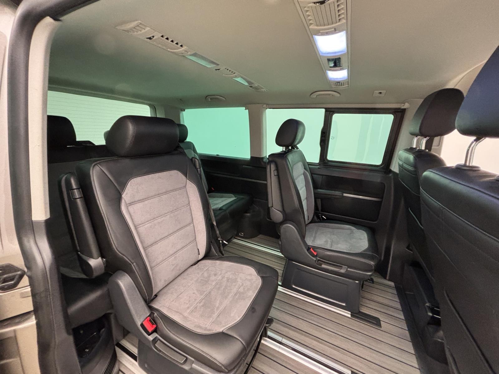 Volkswagen T6.1 Multivan Generation Six 4M 2,0 DSG TDI LED/Navi/AHK
