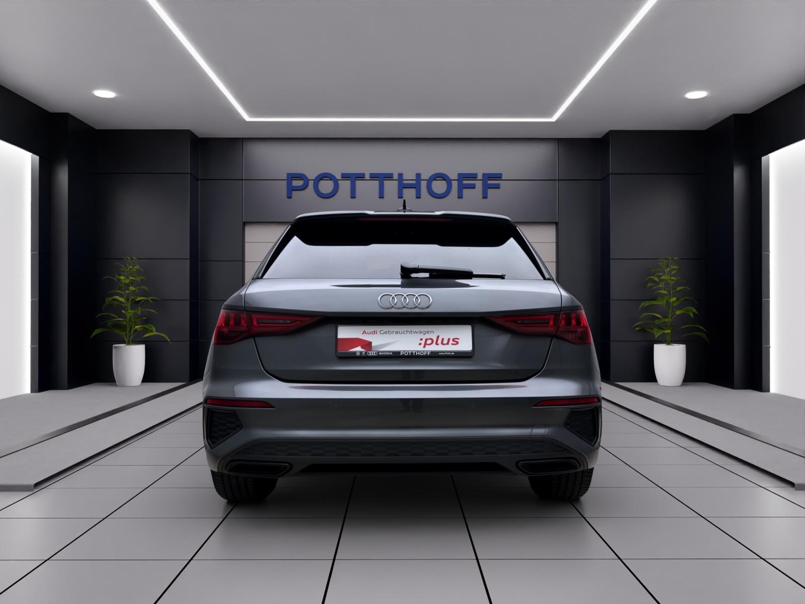 Audi A3 Sportback 45 TFSIe S line Black Pano ACC ParkAssist LED Navi Sitzhzg