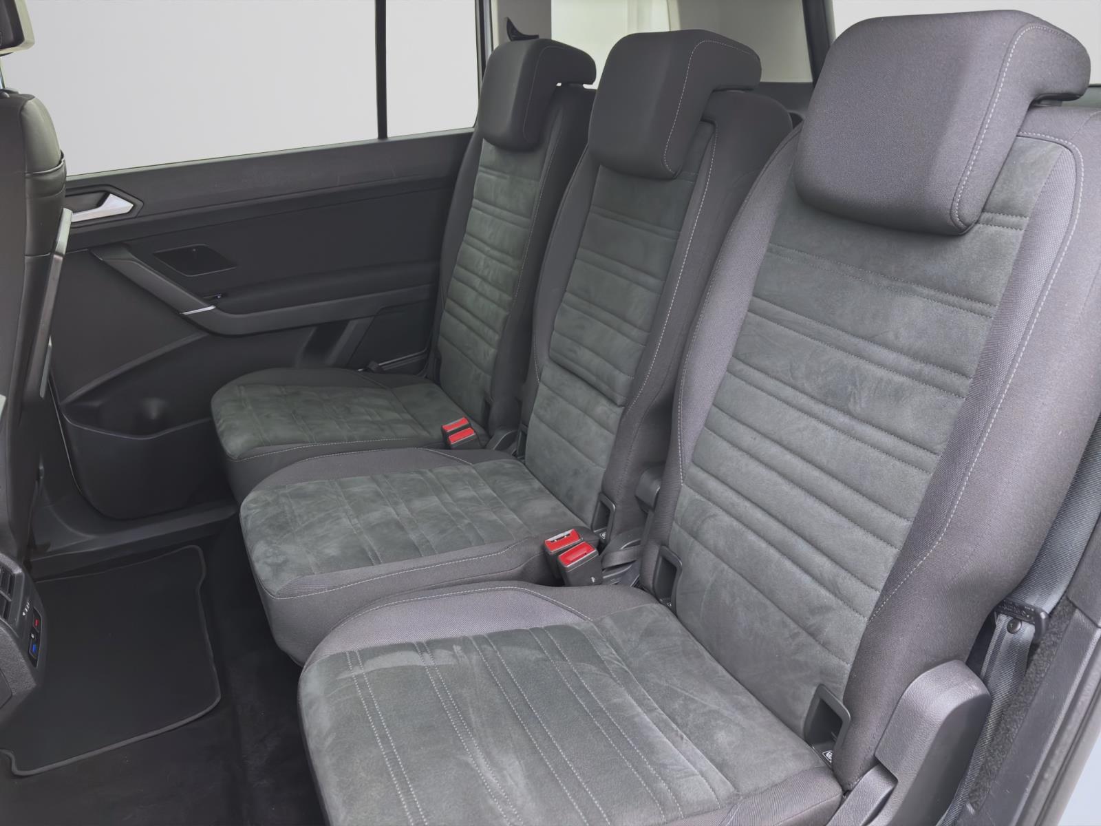 Volkswagen Touran 2.0 TDI DSG Comfortline ACC PDC Navi Sitzhzg DAB+