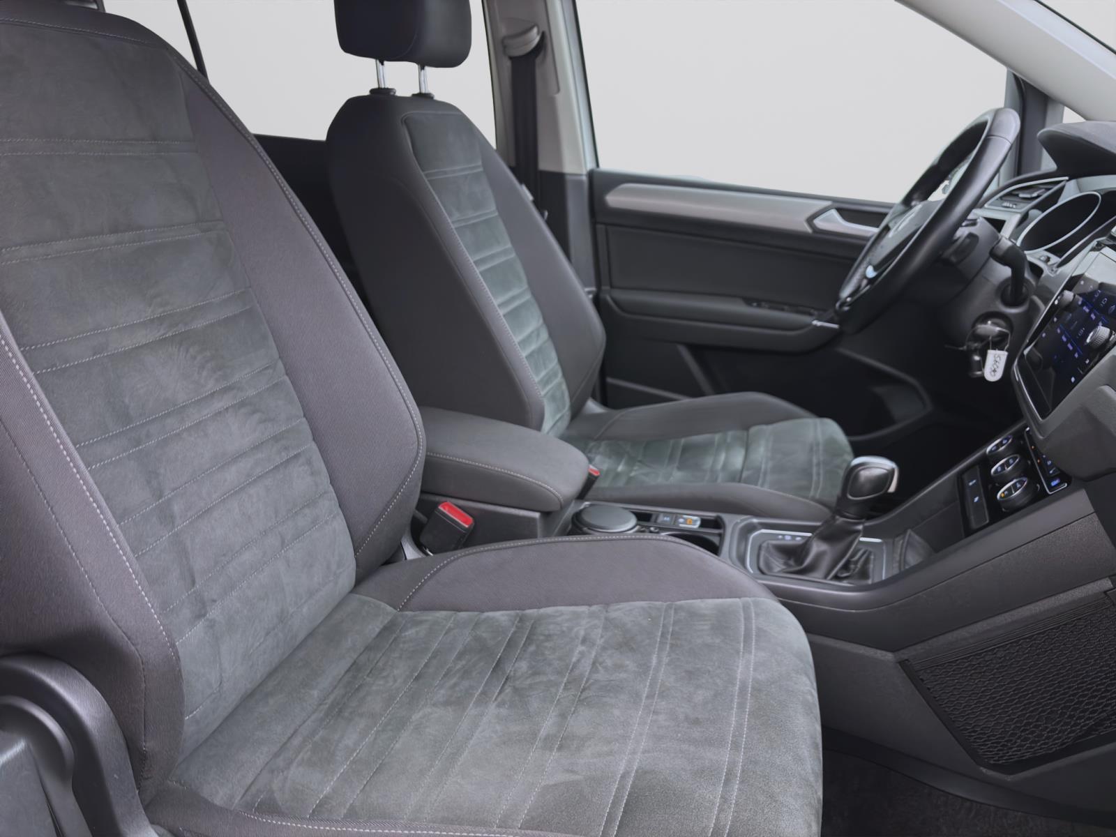 Volkswagen Touran 2.0 TDI DSG Comfortline ACC PDC Navi Sitzhzg DAB+
