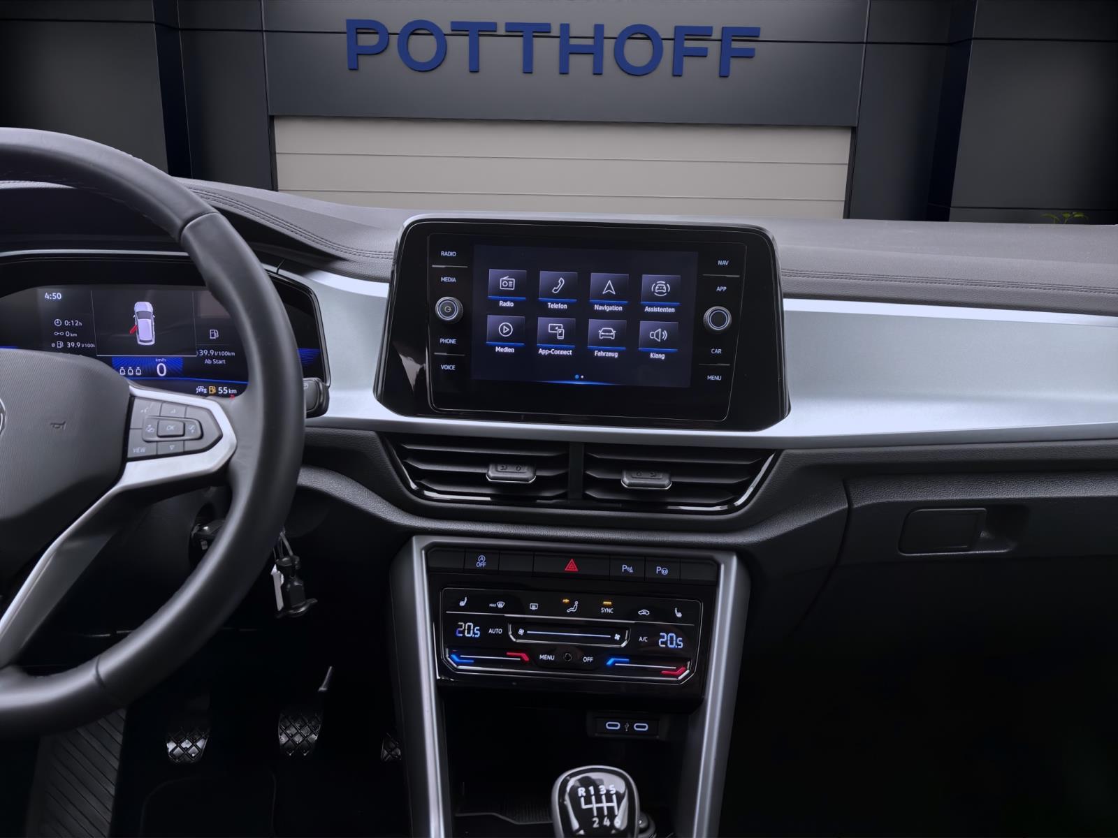 Volkswagen T-Roc 1.0 TSI Life PDC LED Navi Sitzhzg AppConnect LaneAssist