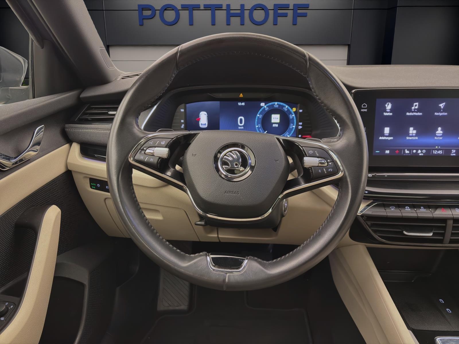 Skoda Octavia Combi 1.5 TSI e-TEC DSG STYLE STANDHZG PANO AHK