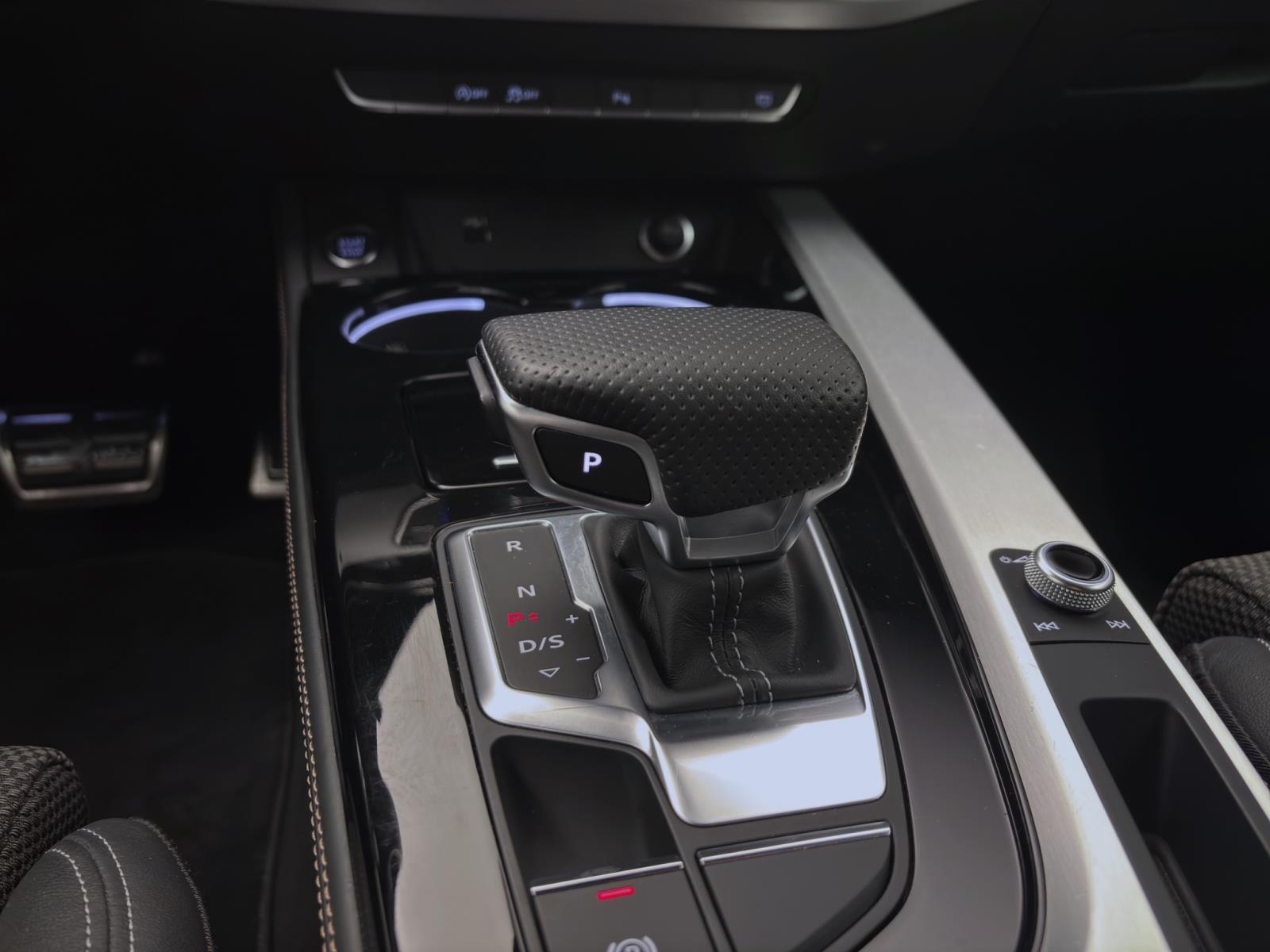 Audi A4 Avant 35 TDI AHK ACC PDC Kamera Navi HUD Tempo