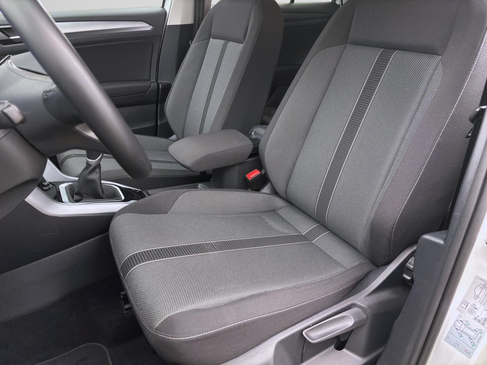 Volkswagen T-Roc 1.0 TSI LIFE NAVI PDC LED SITZHZG