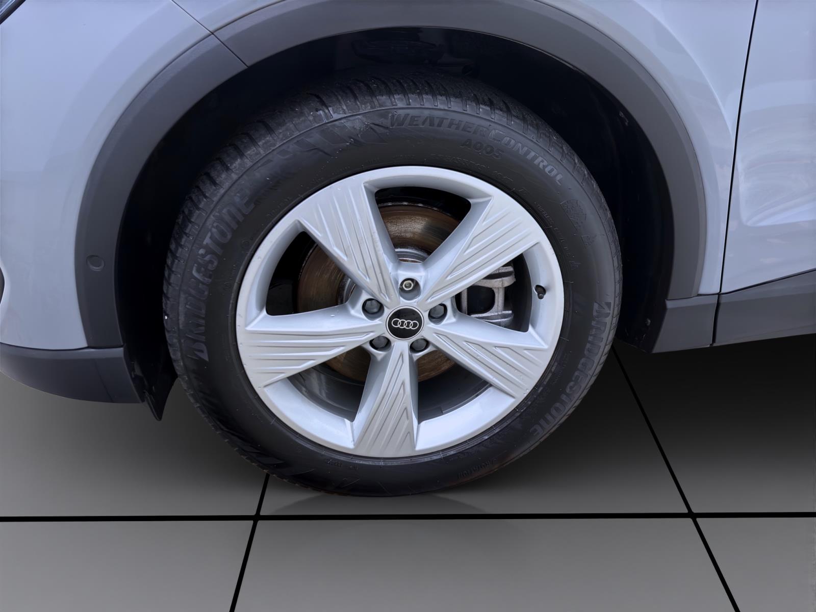 Audi Q4 e-tron 35 NAVI ACC PDC LED SITZHZG