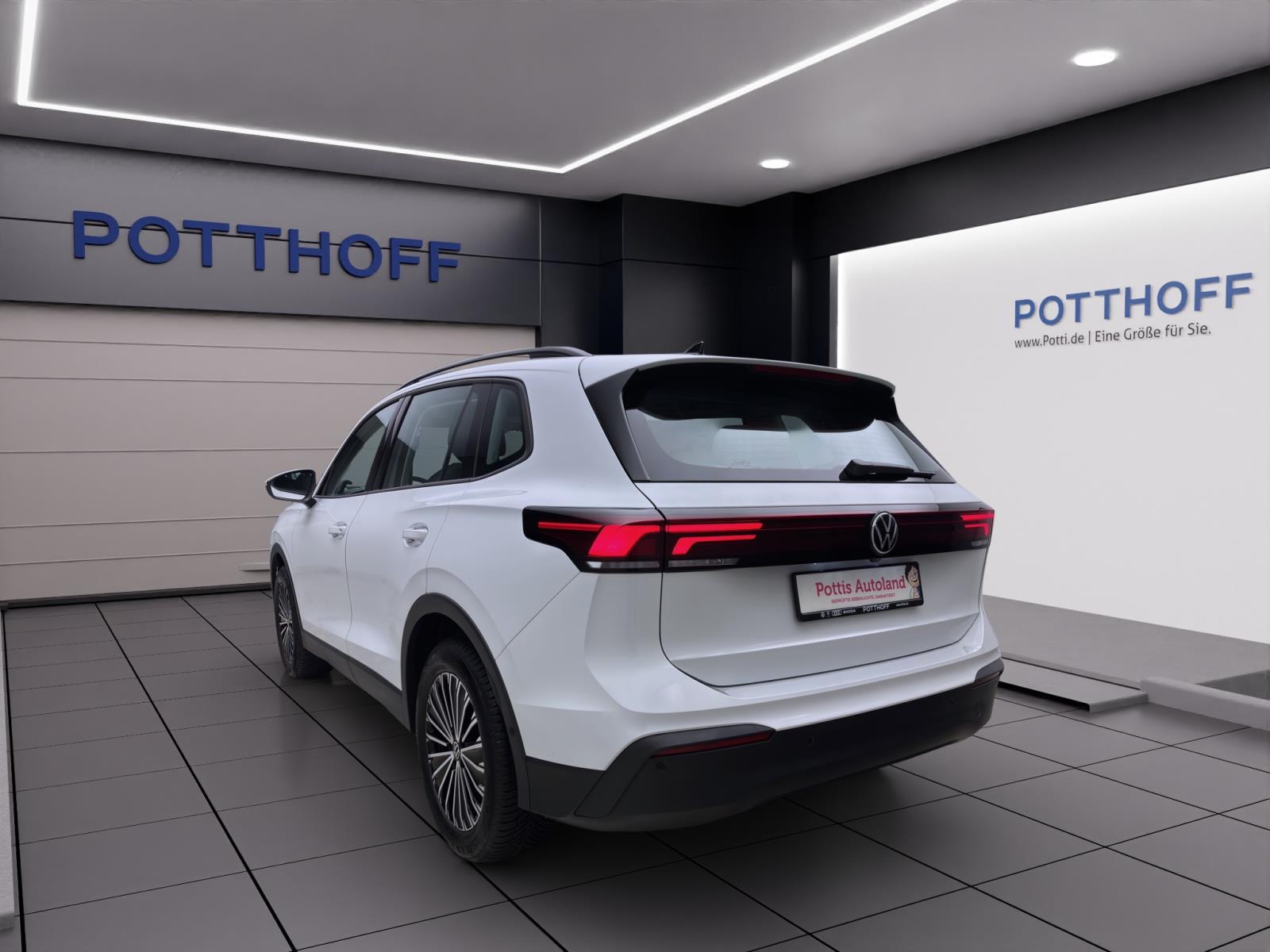 Volkswagen Tiguan 2.0 TDI DSG Life AHK ACC PDC Kamera LED Navi Sitzhzg HUD