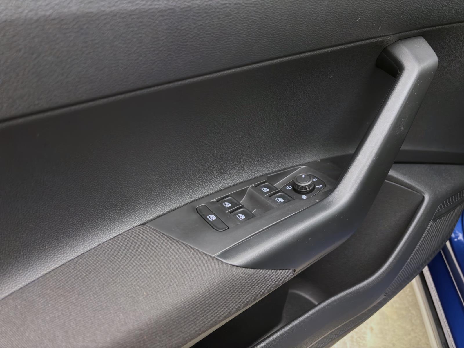 Volkswagen Taigo 1.0 TSI LIFE PDC LED APPCONNECT