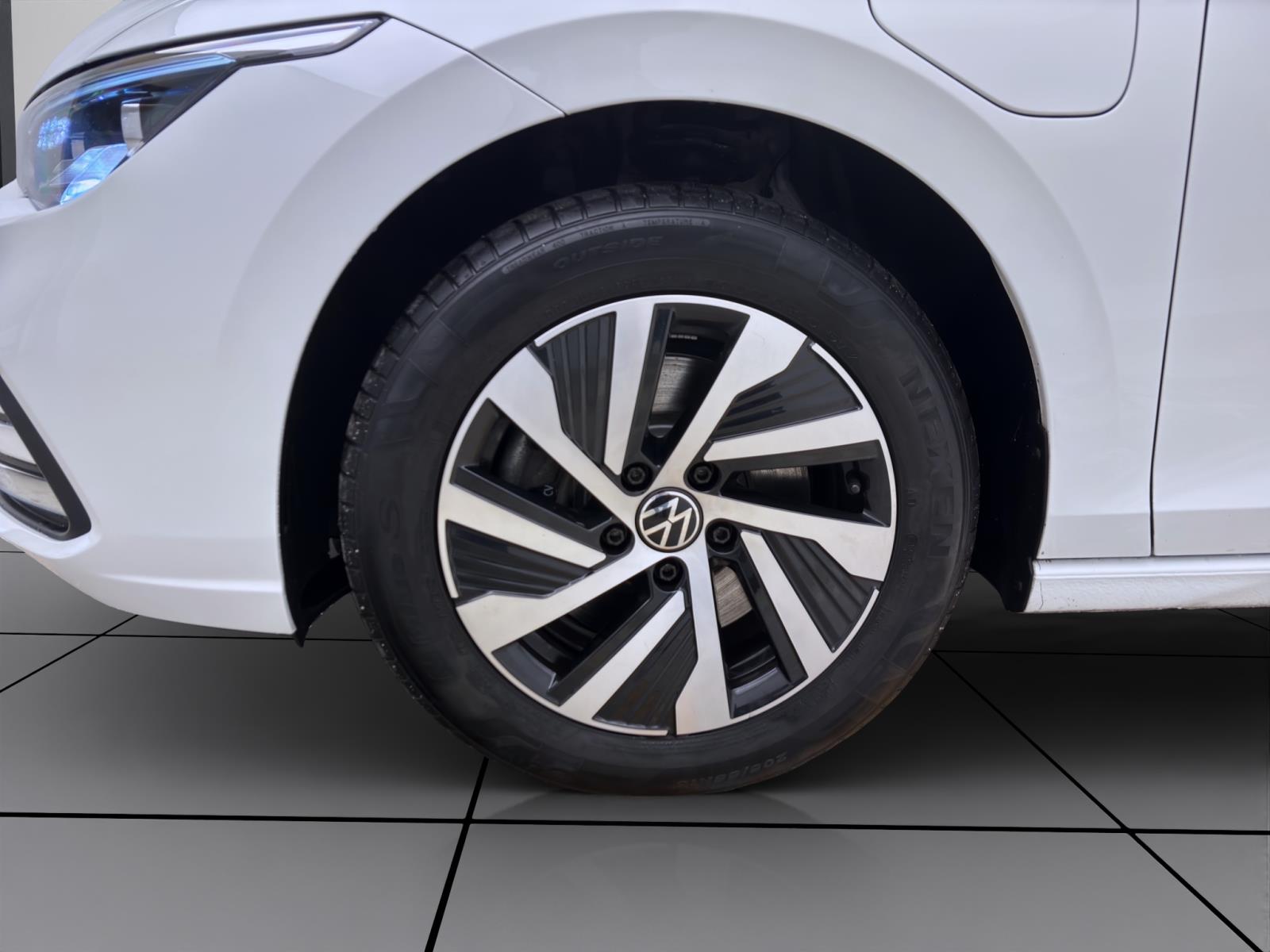 Volkswagen Golf 1.4 TSI eHybrid DSG STYLE ACC PDC LED+ NAVI