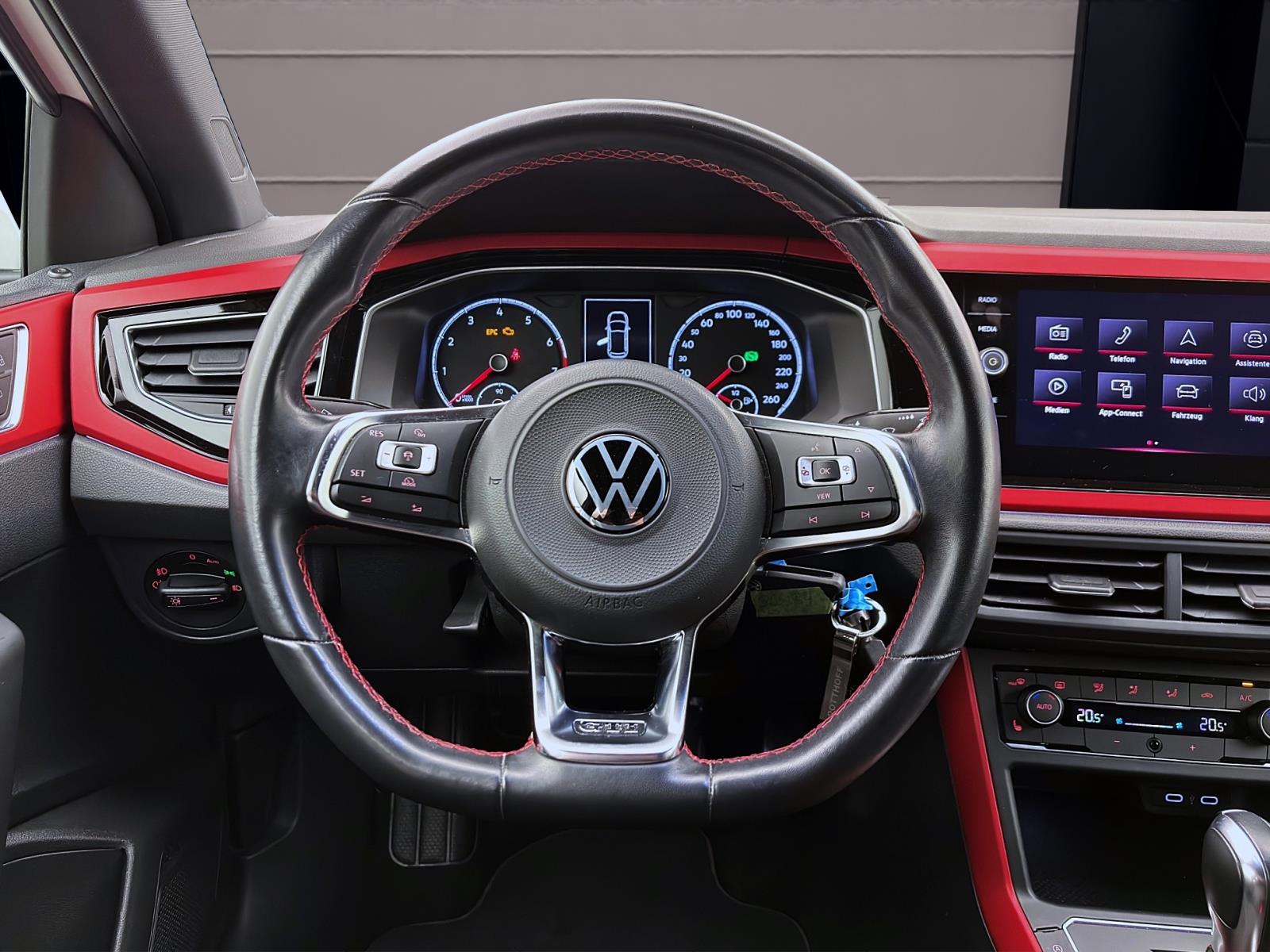 Volkswagen Polo 2.0 TSI DSG GTI ACC PDC Sitzhzg Climatronic DAB+