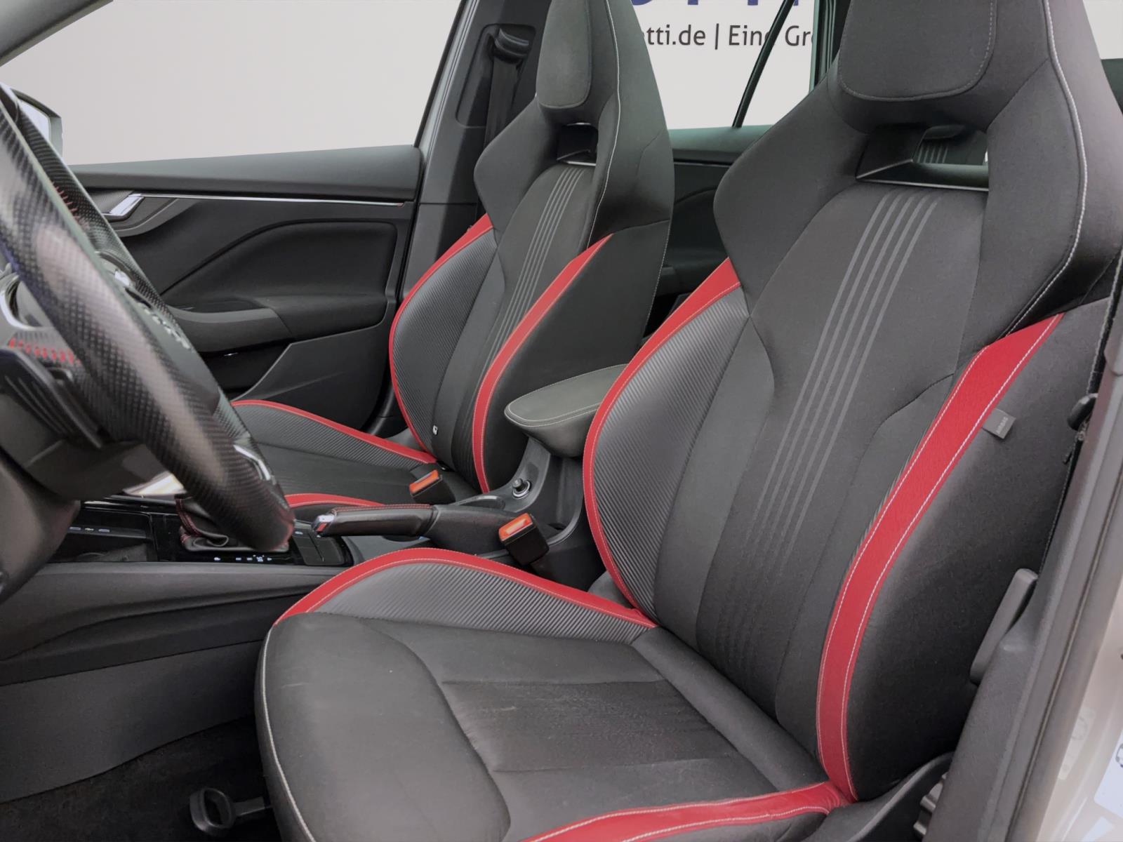 Skoda Kamiq 1.5 TSI DSG Monte Carlo Pano PDC LED Navi Sitzhzg LaneAssist