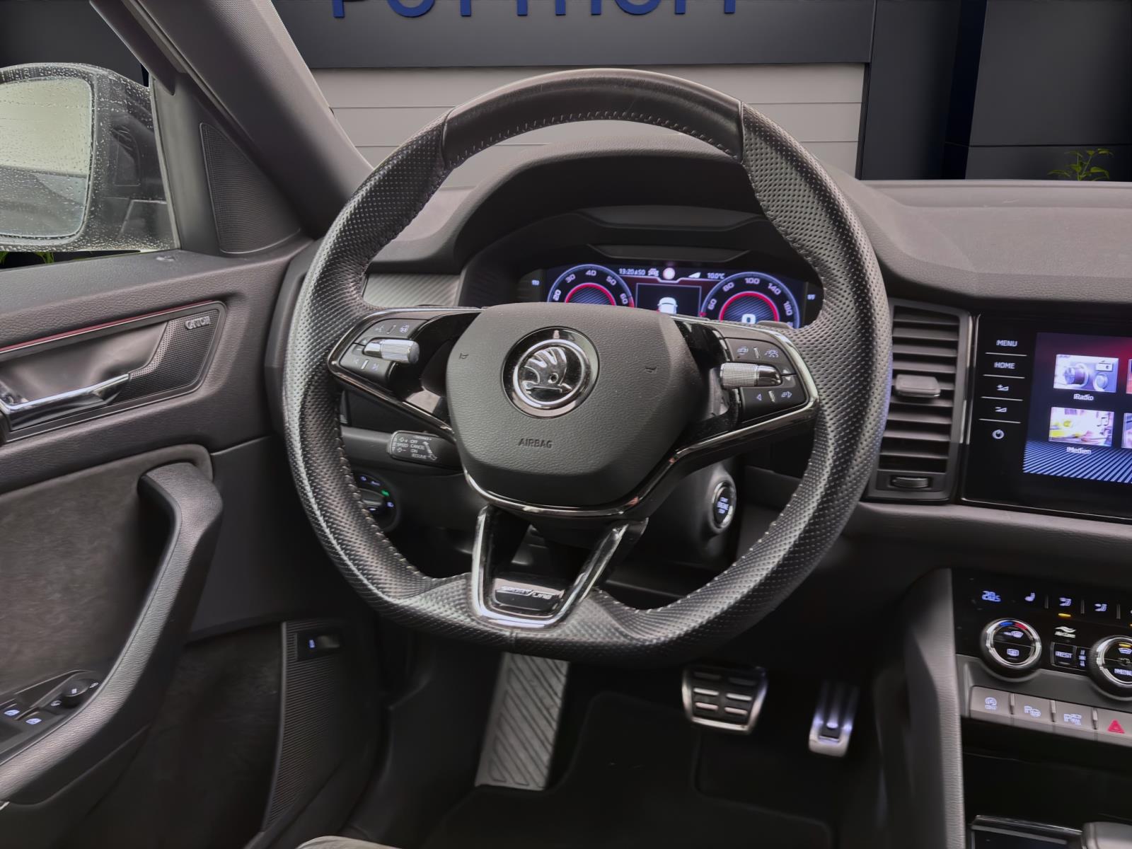 Skoda Kodiaq 1.5 TSI DSG Sportline PDC Kamera LED Navi Sitzhzg Canton
