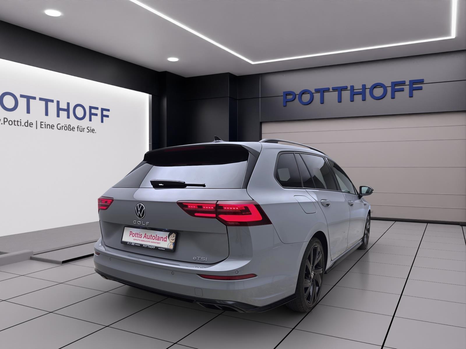 Volkswagen Golf Variant 1.5 eTSI DSG R-LINE BLACK STYLE PANO NAVI