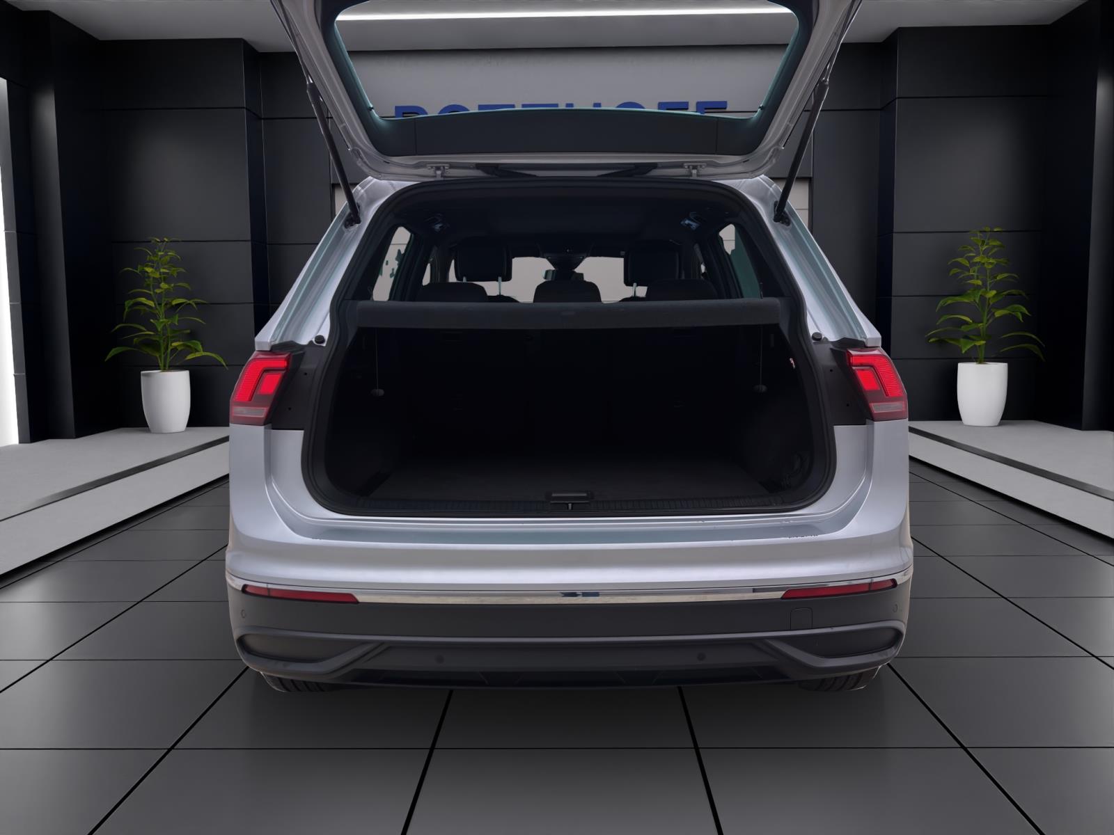 Volkswagen Tiguan 2.0 TDI DSG United Pano ACC PDC Matrix Navi Sitzhzg HUD