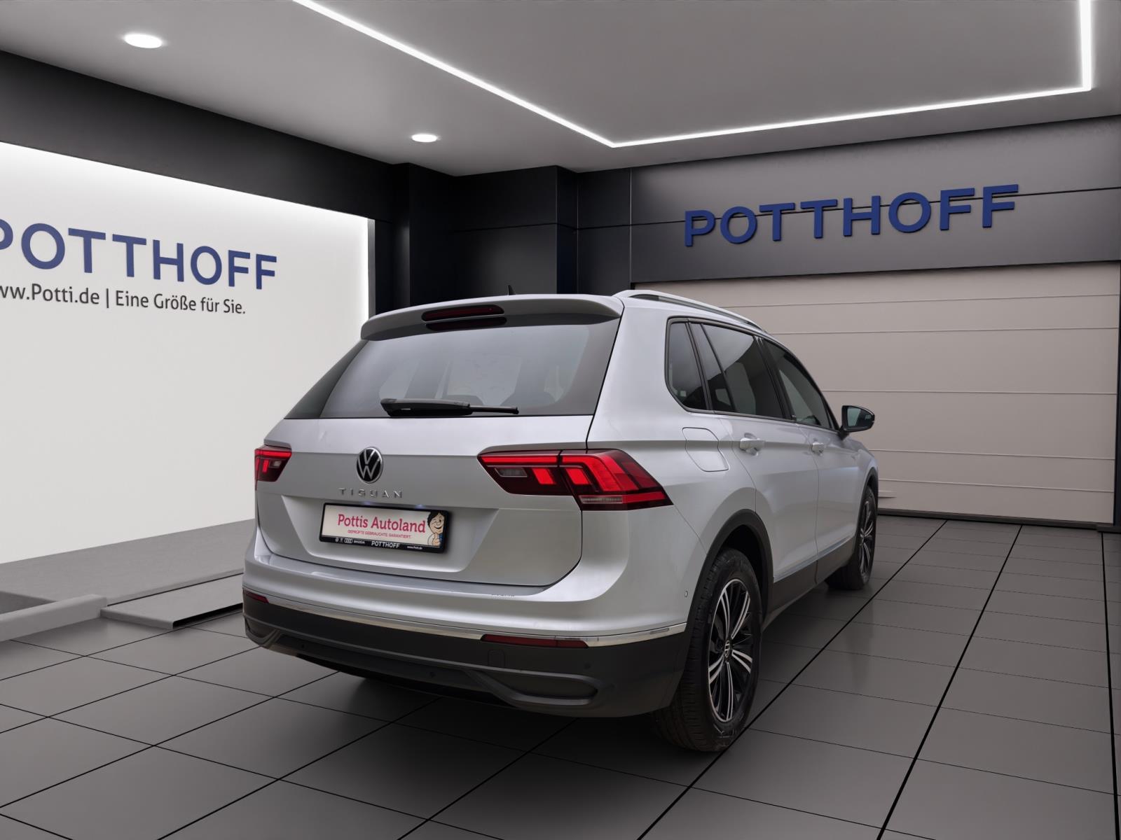Volkswagen Tiguan 2.0 TDI DSG United Pano ACC PDC Matrix Navi Sitzhzg HUD