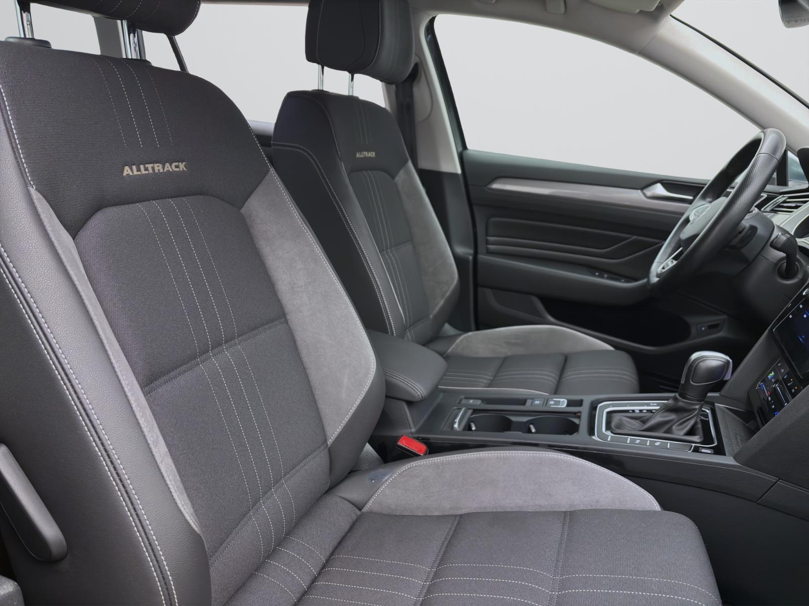 Volkswagen Passat Alltrack 2.0 TDI DSG 4M NAVI ACC KAMERA IQ.LIGHT