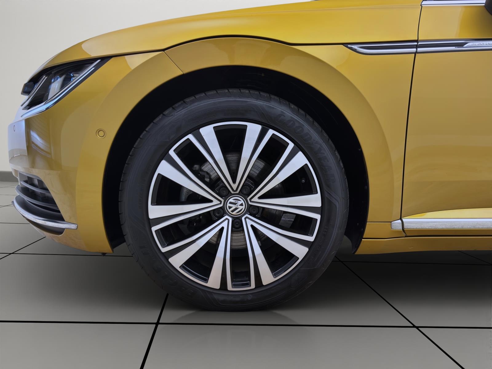 Volkswagen Arteon 2.0 TSI DSG ELEGANCE STANDHZG ACC PDC NAVI