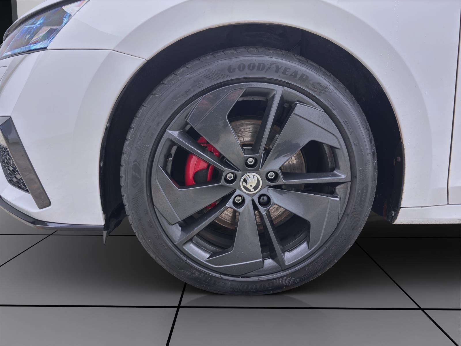 Skoda Octavia Combi 2.0 TDI DSG RS AHK NAVI ACC MATRIX HuD