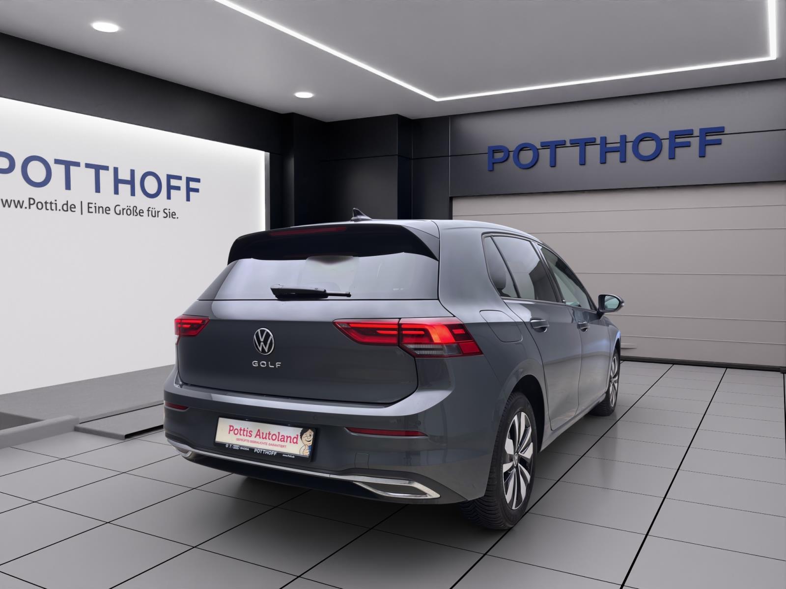 Volkswagen Golf 8 2.0 TDI DSG Move AHK ACC PDC Kamera LED Navi