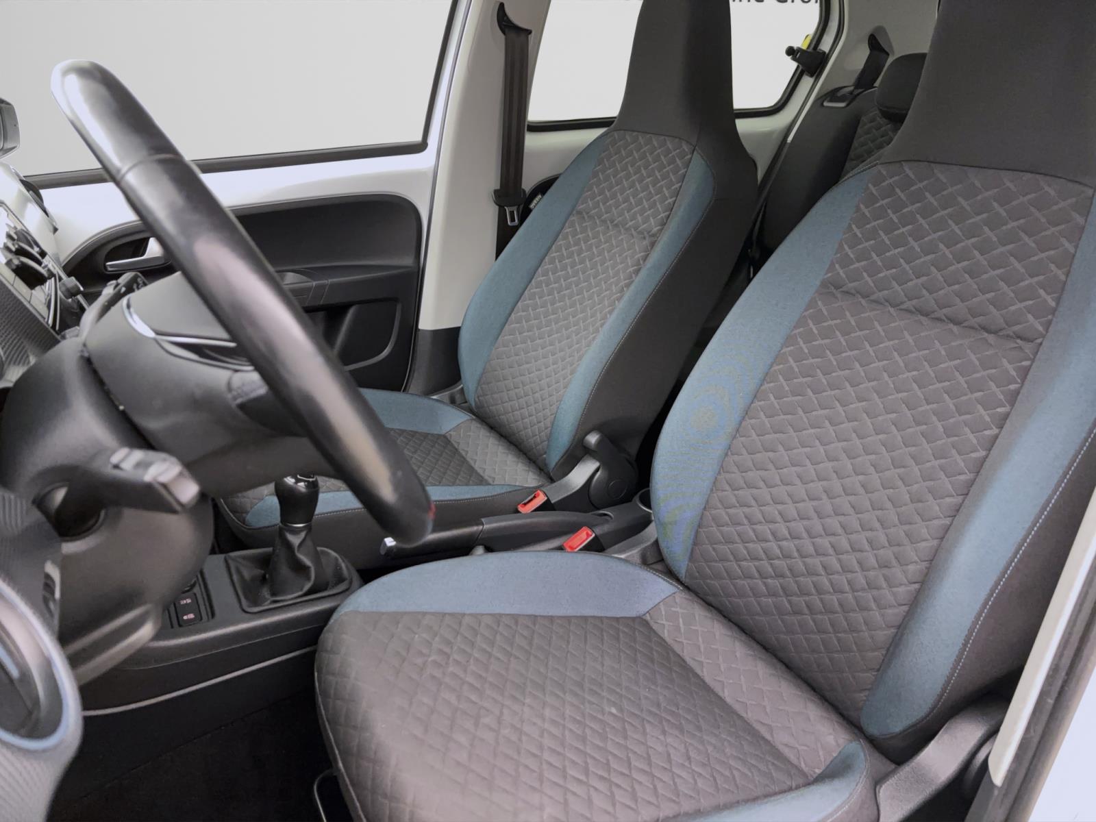Volkswagen up! 1.0 MPI IQ.Drive PDC Maps&More Winter Klima