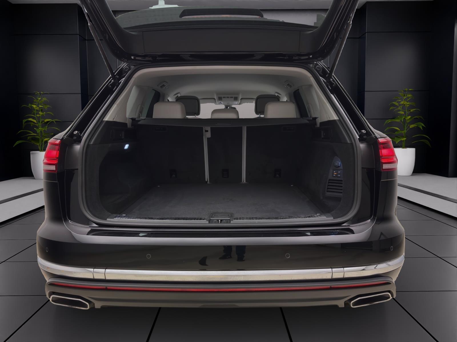 Volkswagen Touareg 3.0 TDI V6 Tiptronic 4M LUFT AHK NAVI KAMERA LED