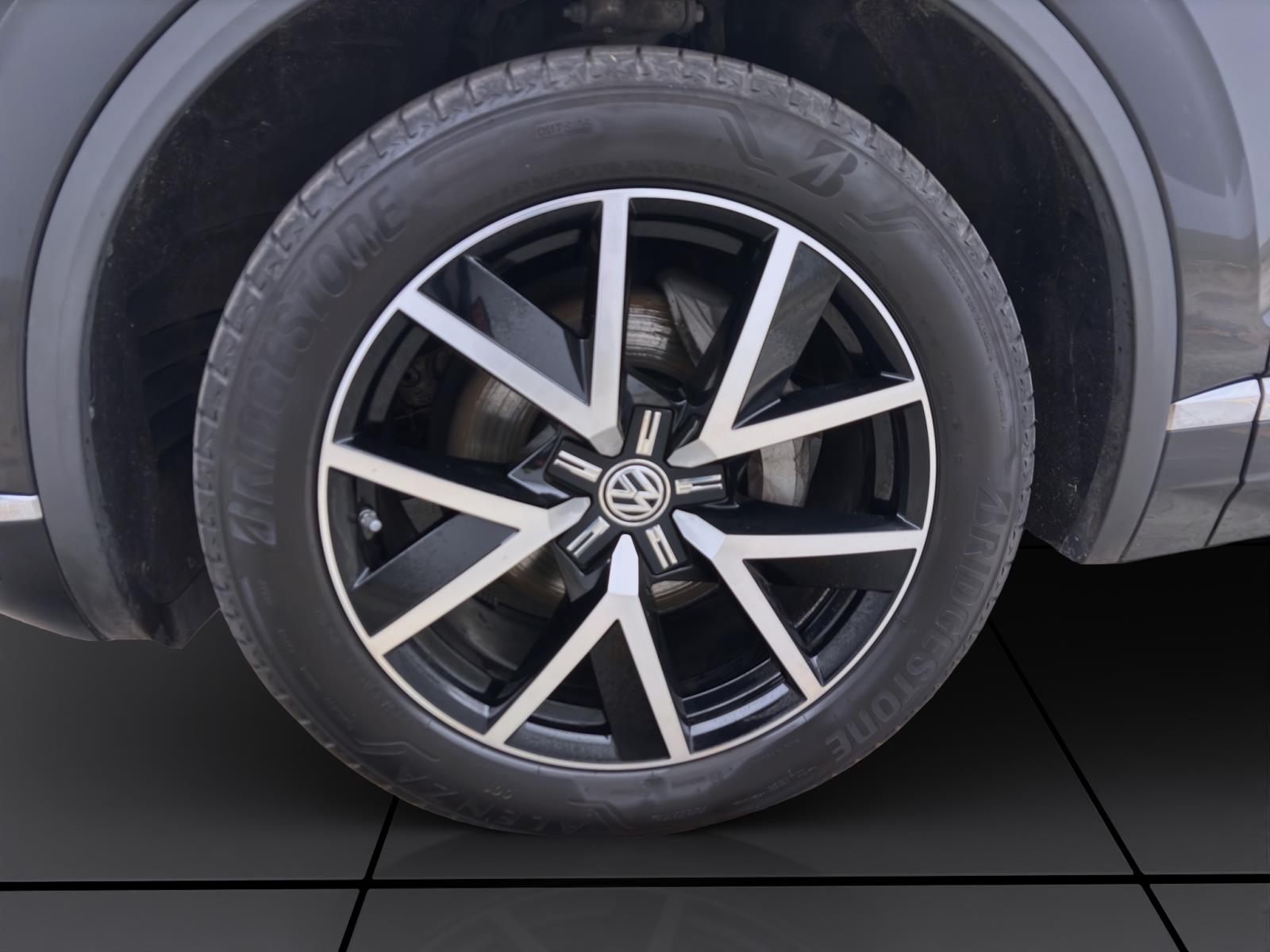 Volkswagen Touareg 3.0 TDI V6 Tiptronic 4M LUFT AHK NAVI KAMERA LED
